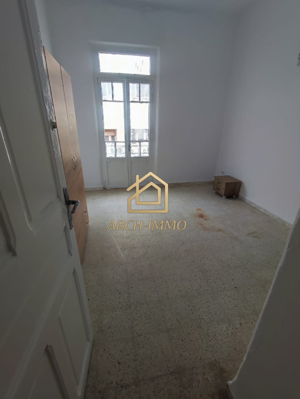 Bab Bhar&nbsp;Bab Bhar&nbsp;Location&nbsp;Appart. 3 pi�ces&nbsp;App s2 au centre ville