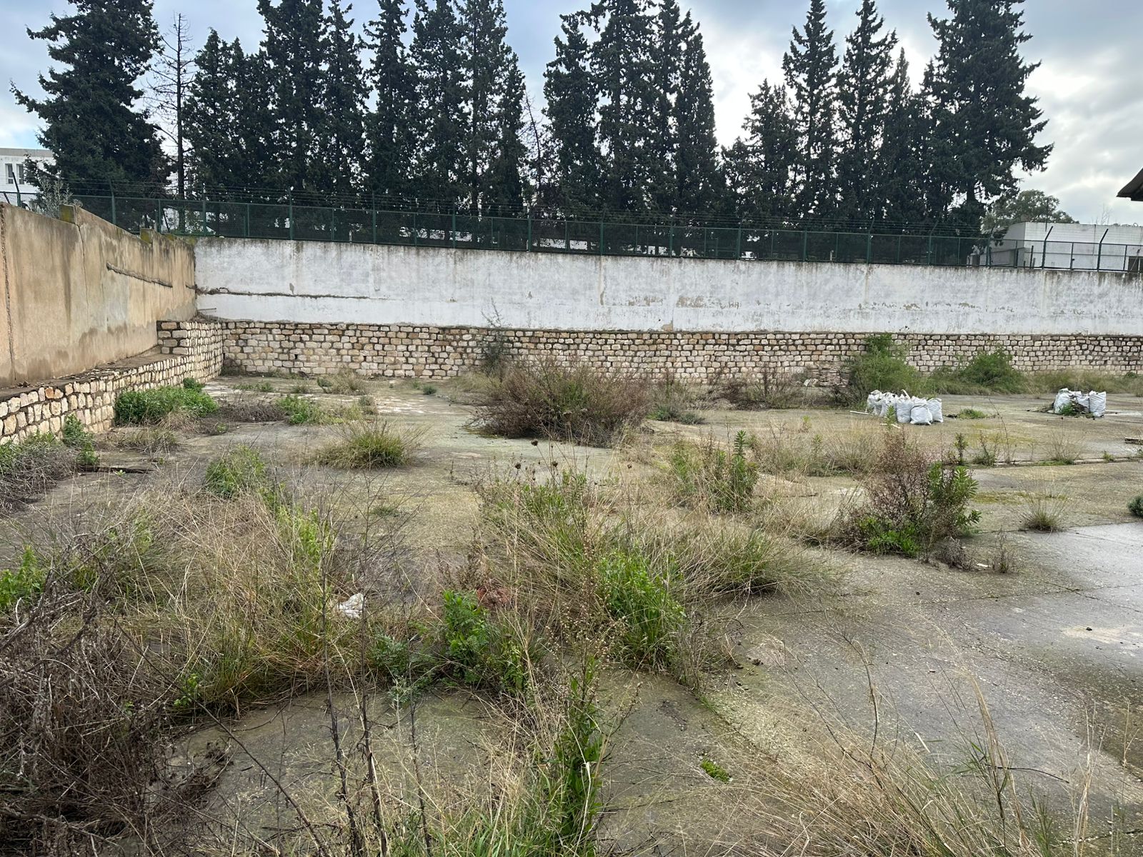 Rades&nbsp;Chouchet Rades&nbsp;Terrain&nbsp;Terrain nu&nbsp;Terrain industriel