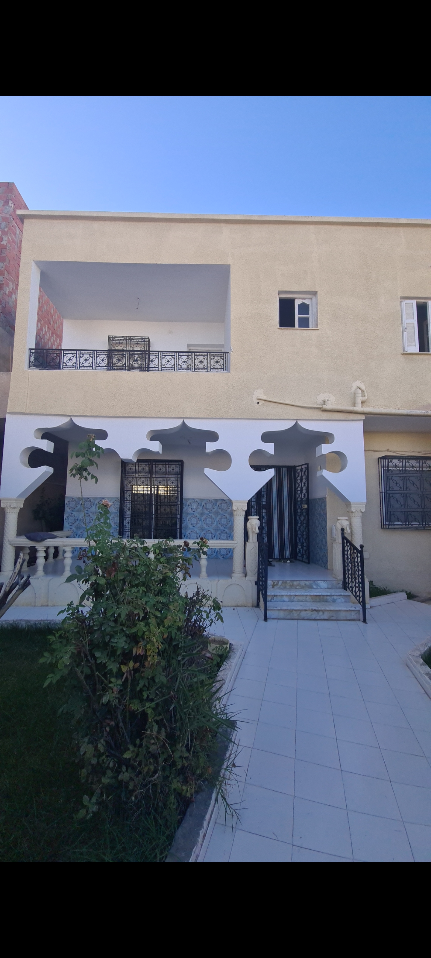 Ariana Ville&nbsp;Ariana&nbsp;Vente&nbsp;Maisons&nbsp;Pavillon de superficie total 500m2 dont 240 m2