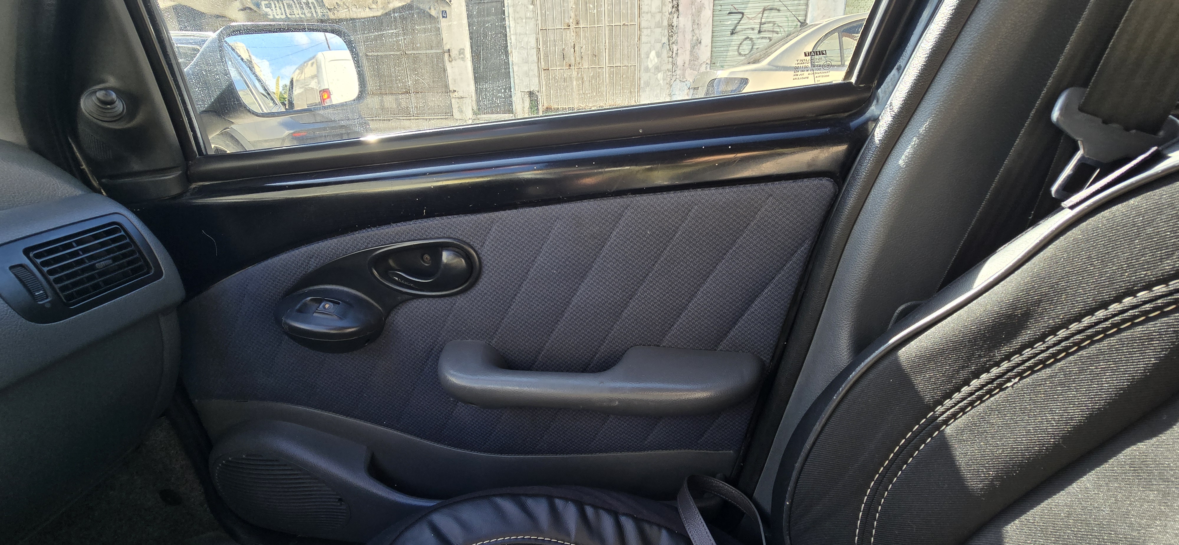 Mannouba&nbsp;Denden&nbsp;Fiat&nbsp;Palio&nbsp;Palio 1 modele 2001 ndhifa