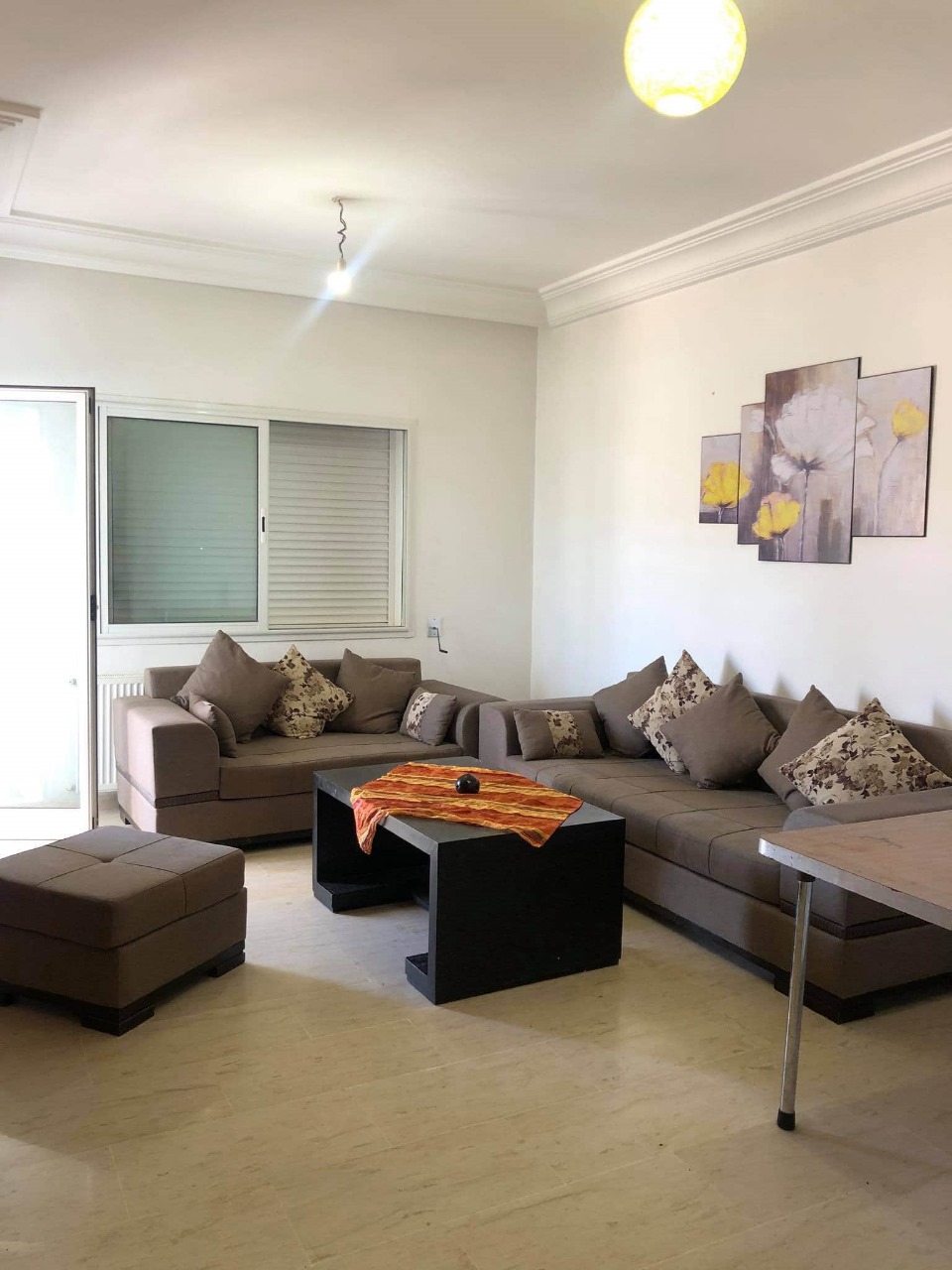 Raoued&nbsp;Ariana Essoughra&nbsp;Location&nbsp;Appart. 1 pi�ce&nbsp;Pour fille s1 r�sidence galaxy c�t� esprit