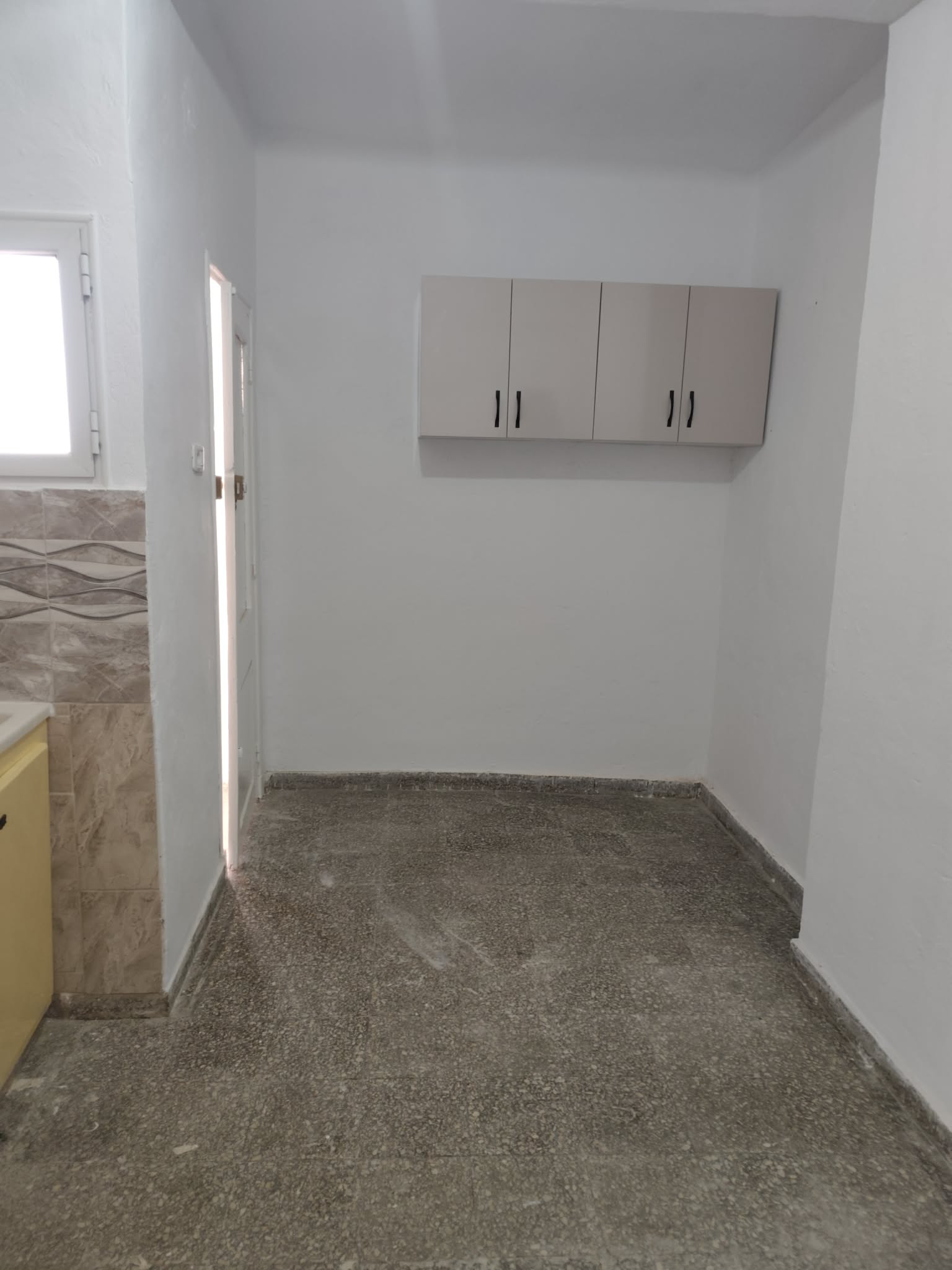 Rades&nbsp;Cite Mohamed Ali&nbsp;Location&nbsp;Appart. 2 pi�ces&nbsp;Appartement s2 r�nov� � rad�s