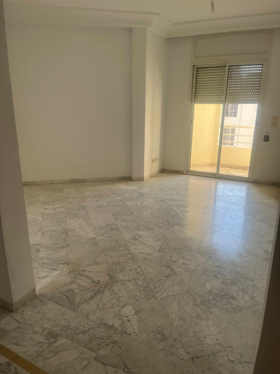 La Marsa&nbsp;Cite Mongi Slim&nbsp;Location&nbsp;Appart. 3 pi�ces&nbsp;Bel appartement au 3�me �tage