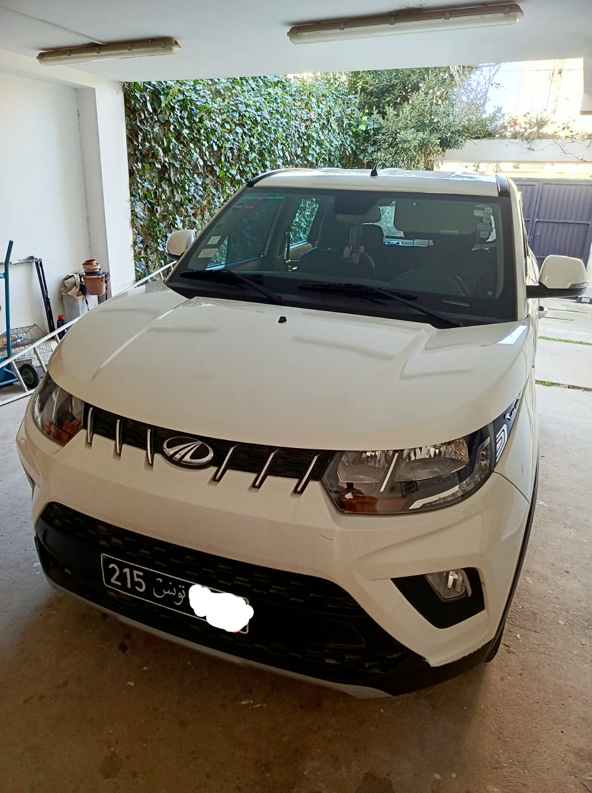 Ariana Ville&nbsp;Ariana&nbsp;Mahindra&nbsp;Autre Mod�le&nbsp;Dame vend mahindra k8 ttes options 56000km tbe