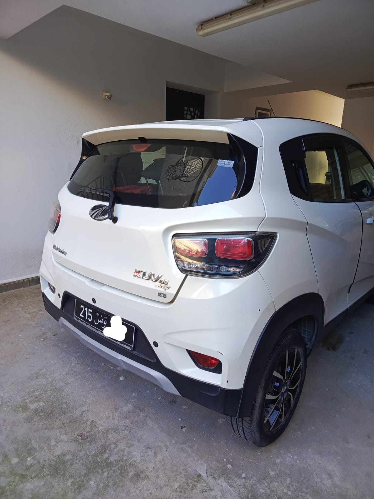 Ariana Ville&nbsp;Ariana&nbsp;Mahindra&nbsp;Autre Mod�le&nbsp;Dame vend mahindra k8 ttes options 56000km tbe