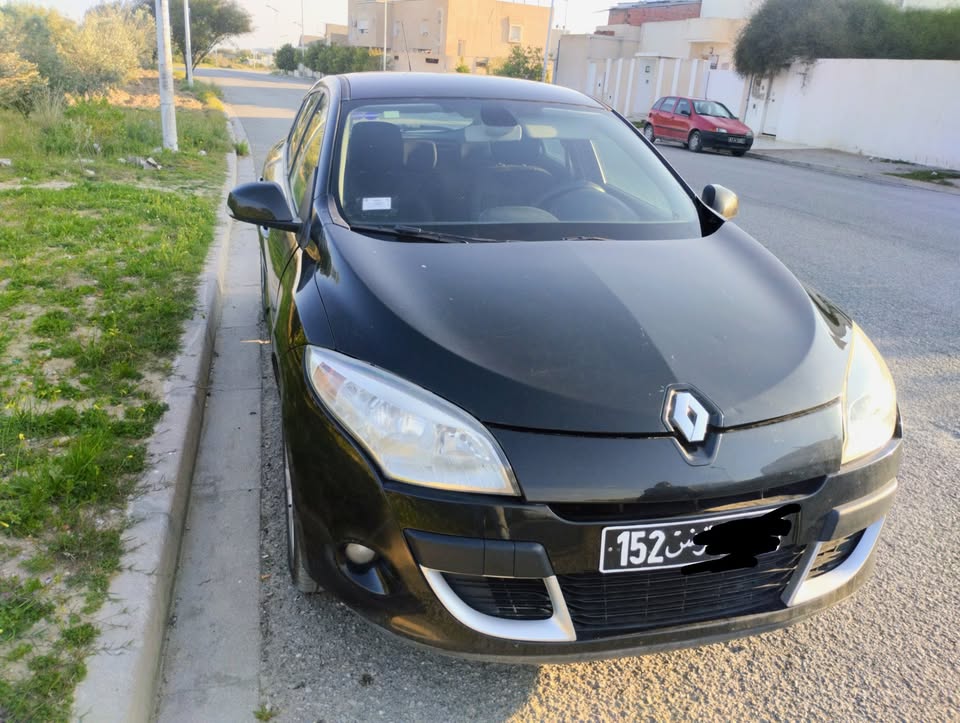 Nabeul&nbsp;Cite Universitaire&nbsp;Renault&nbsp;Megane&nbsp;M�gane 3 7cv essence
