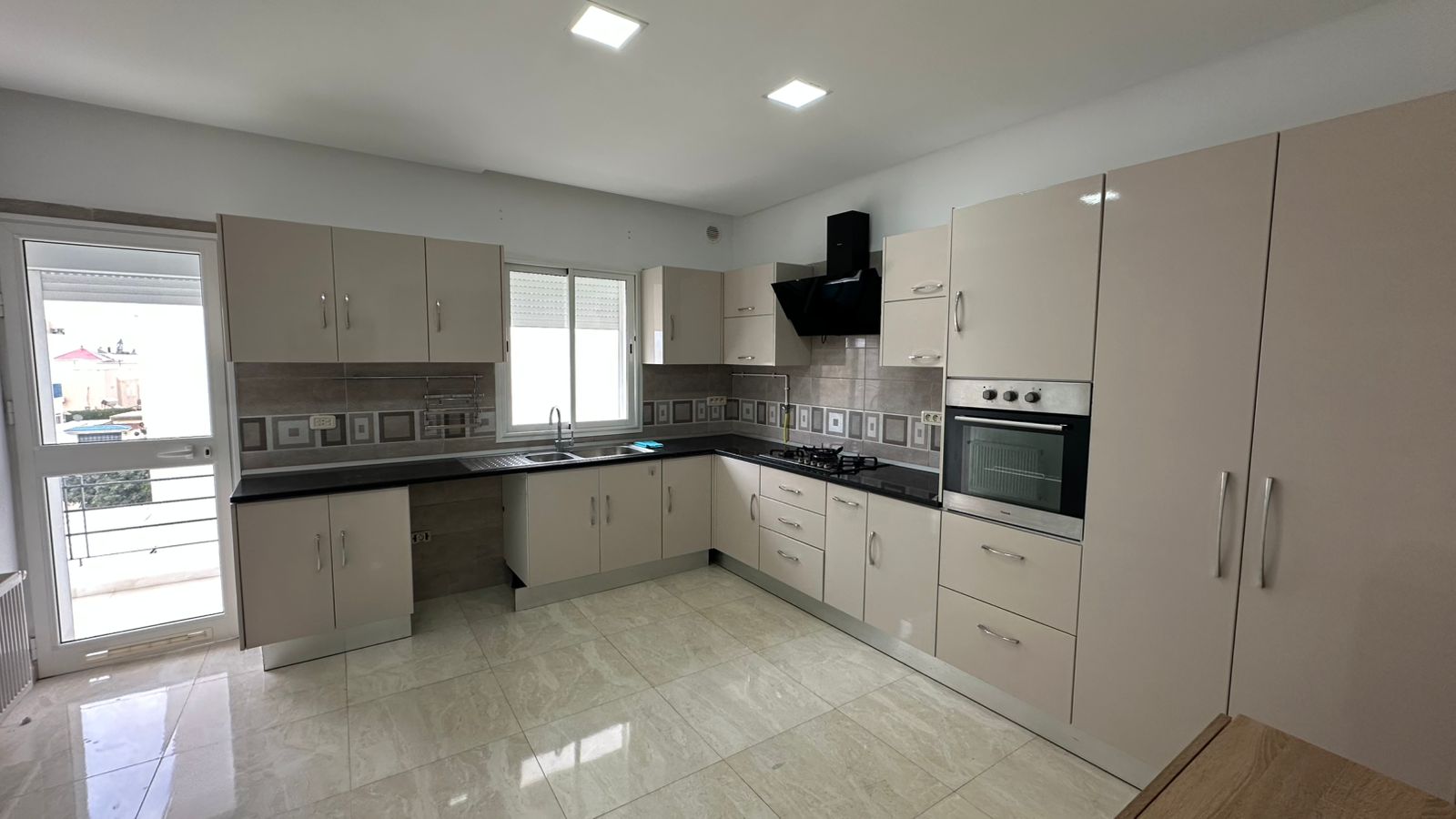 Hammam Sousse&nbsp;El Kantaoui&nbsp;Location&nbsp;Appart. 3 pi�ces&nbsp;S2   rue mesk ellil 2 el kantaoui