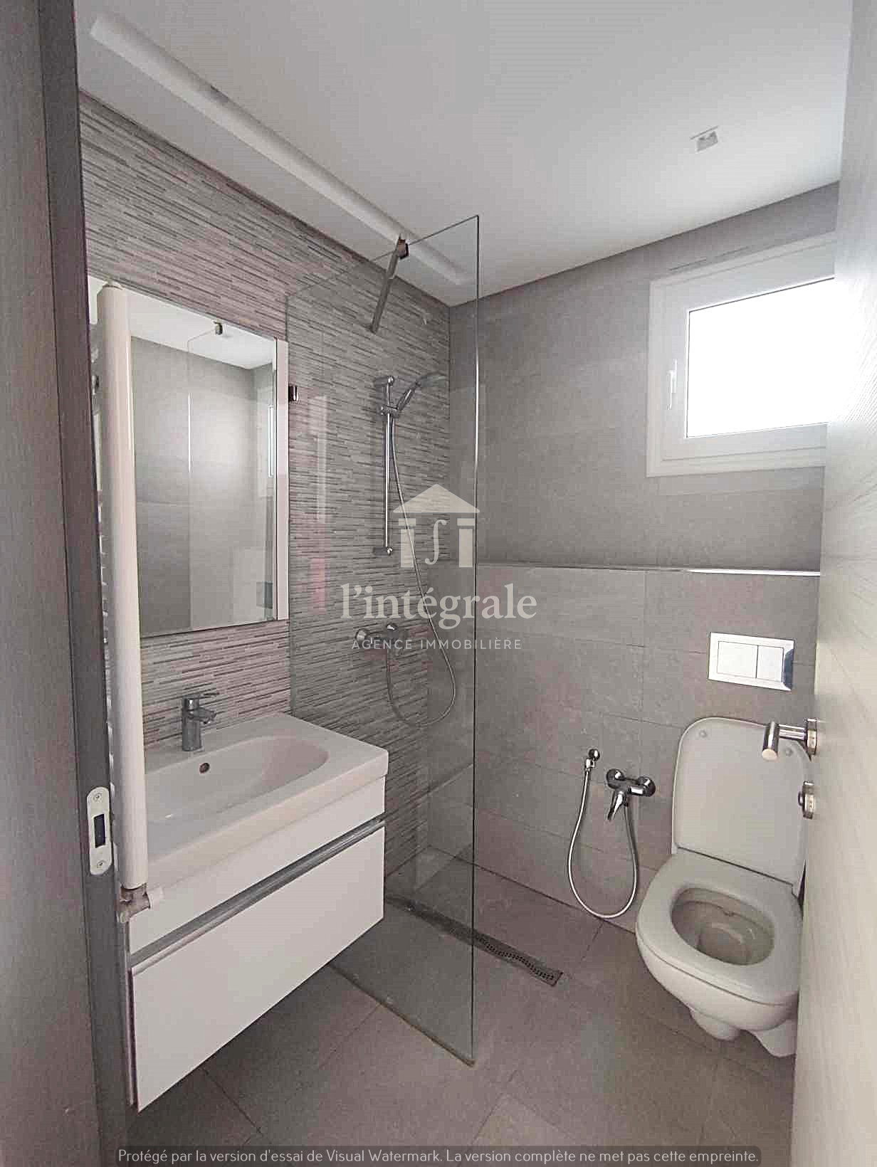 Ariana Ville&nbsp;Cite Ennasr 2&nbsp;Vente&nbsp;Appart. 2 pi�ces&nbsp;S1 vide haut standing avec place parking