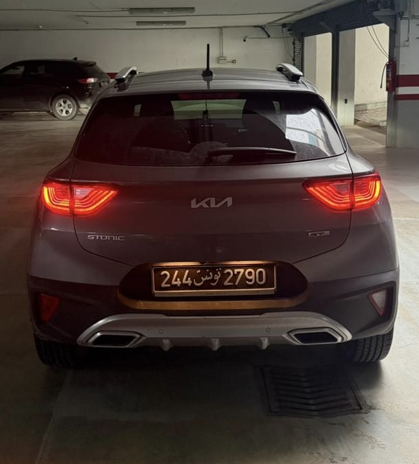 La Marsa&nbsp;Berge Du Lac&nbsp;Kia&nbsp;Autre Mod�le&nbsp;Superbe kia stonic gt line bvm  comme neuve