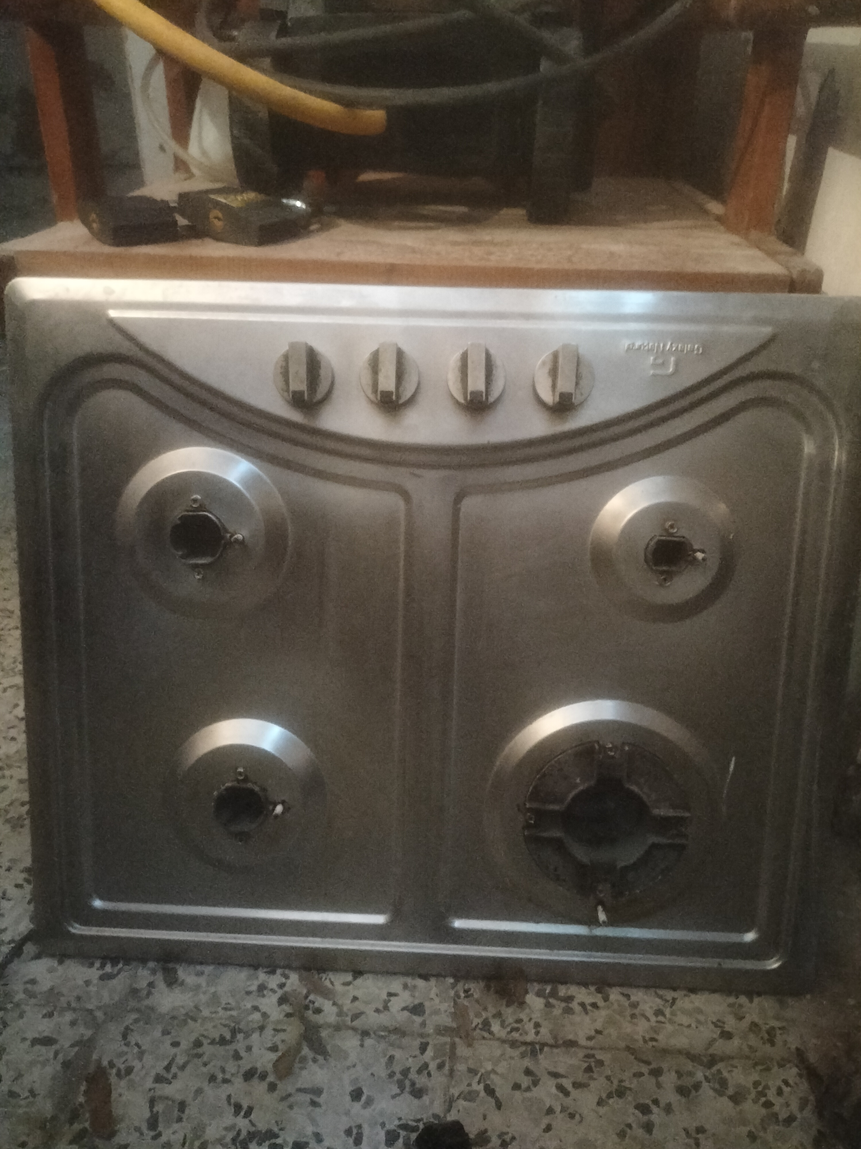 El Menzah&nbsp;El Manar 1&nbsp;Cuisini�re gaz&nbsp;Autre&nbsp;Plaque de cuisson