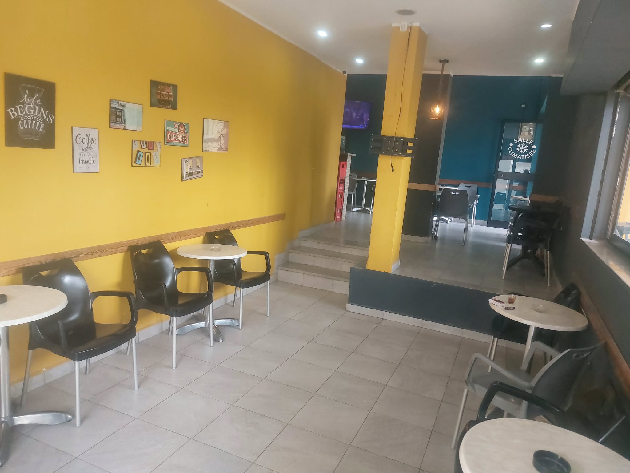 El Mourouj&nbsp;El Mourouj&nbsp;Vente&nbsp;Surfaces&nbsp;Fond de commerce caf�