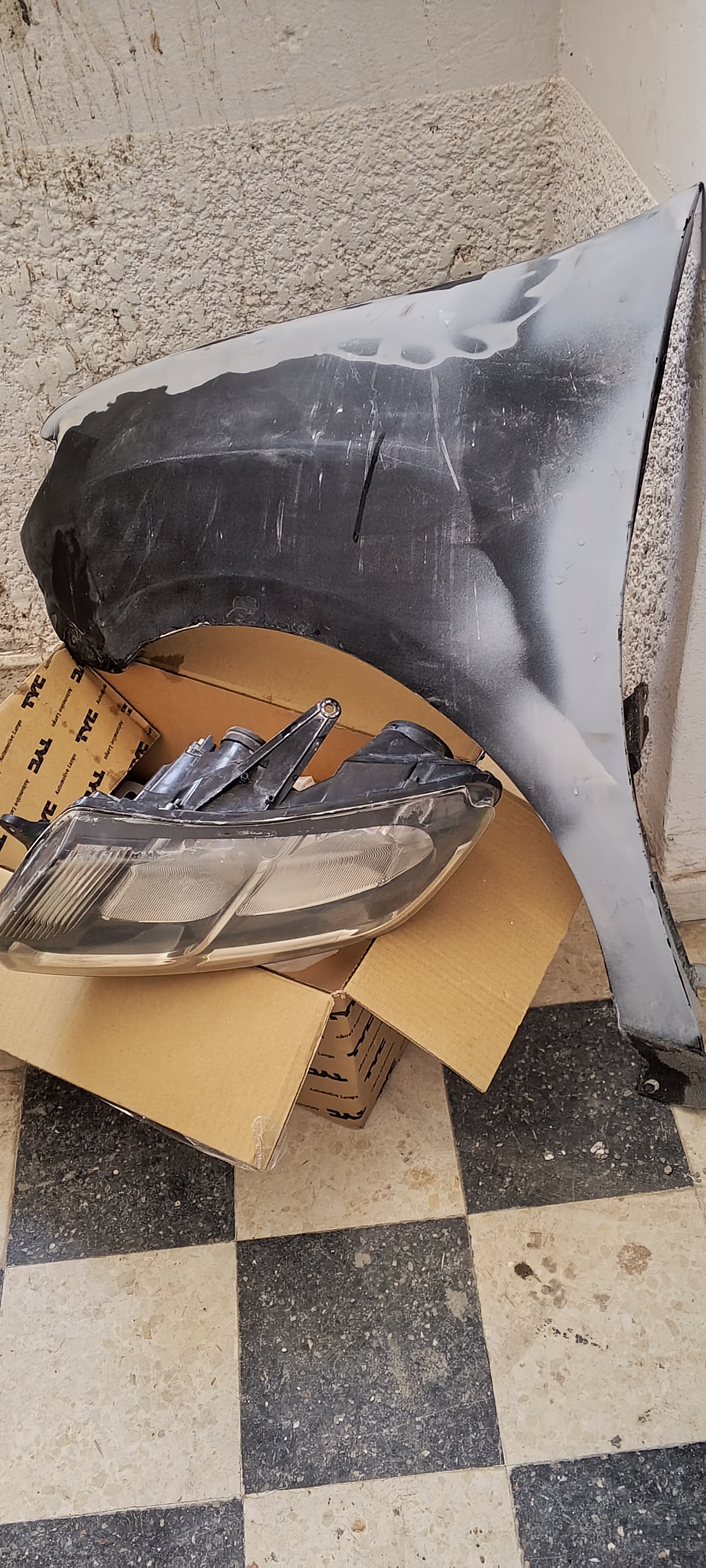 Ben Arous&nbsp;Ben Arous&nbsp;Pi�ces D�tach�es&nbsp;Carrosserie et R�troviseurs&nbsp;Pieces pour symbol 2