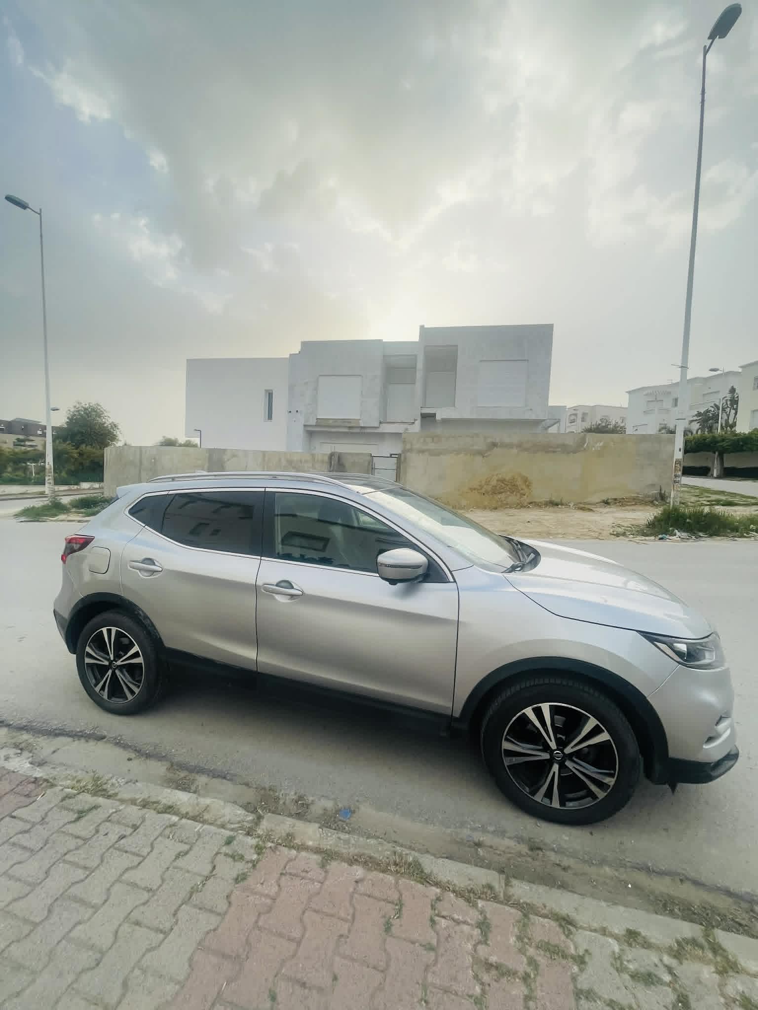 Mnihla&nbsp;Jardins d'el Menzah&nbsp;Nissan&nbsp;Qashqai&nbsp;Nissan qashqai  importee boite automatique