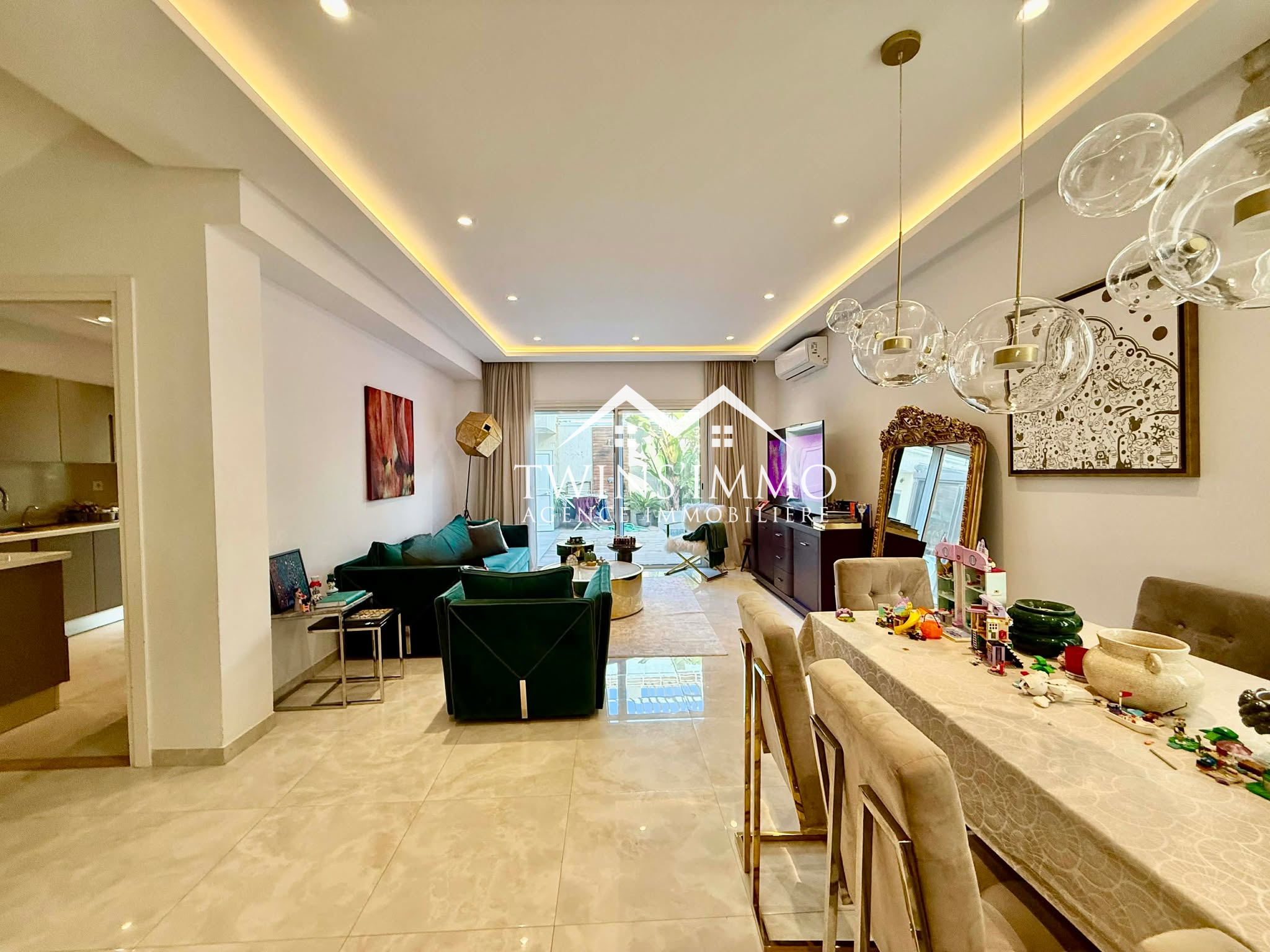 La Marsa&nbsp;Gammart&nbsp;Location&nbsp;Maisons&nbsp;Villa s4 vide avec piscine � gammarth