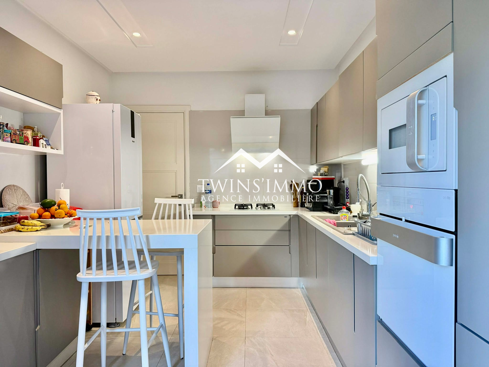 La Marsa&nbsp;Gammart&nbsp;Location&nbsp;Maisons&nbsp;Villa s4 vide avec piscine � gammarth