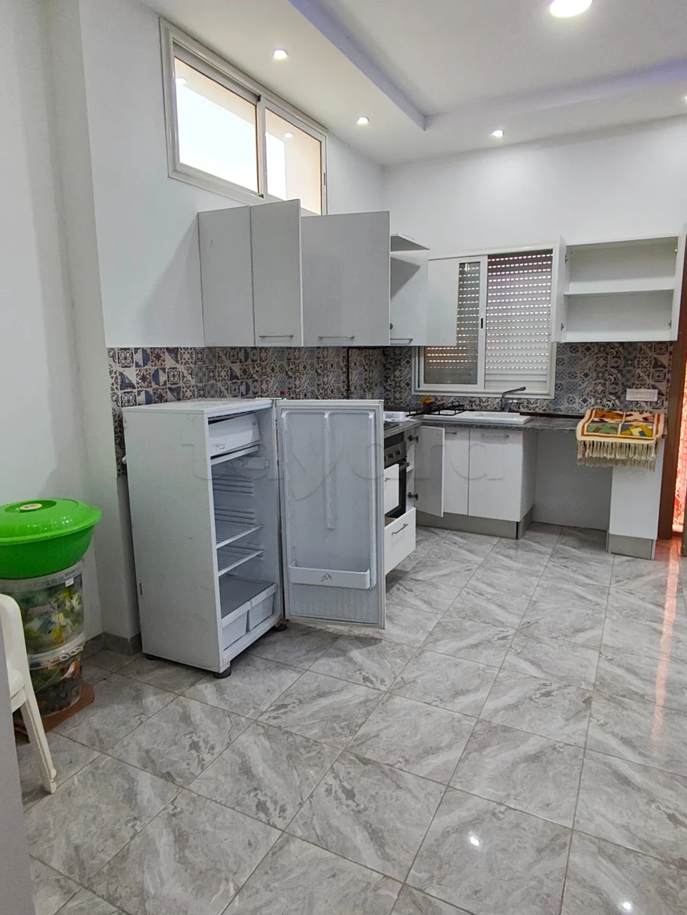La Marsa&nbsp;Cite Bhar Lazreg&nbsp;Location&nbsp;Appart. 1 pi�ce&nbsp;S plus 1 avec entr�e independant
