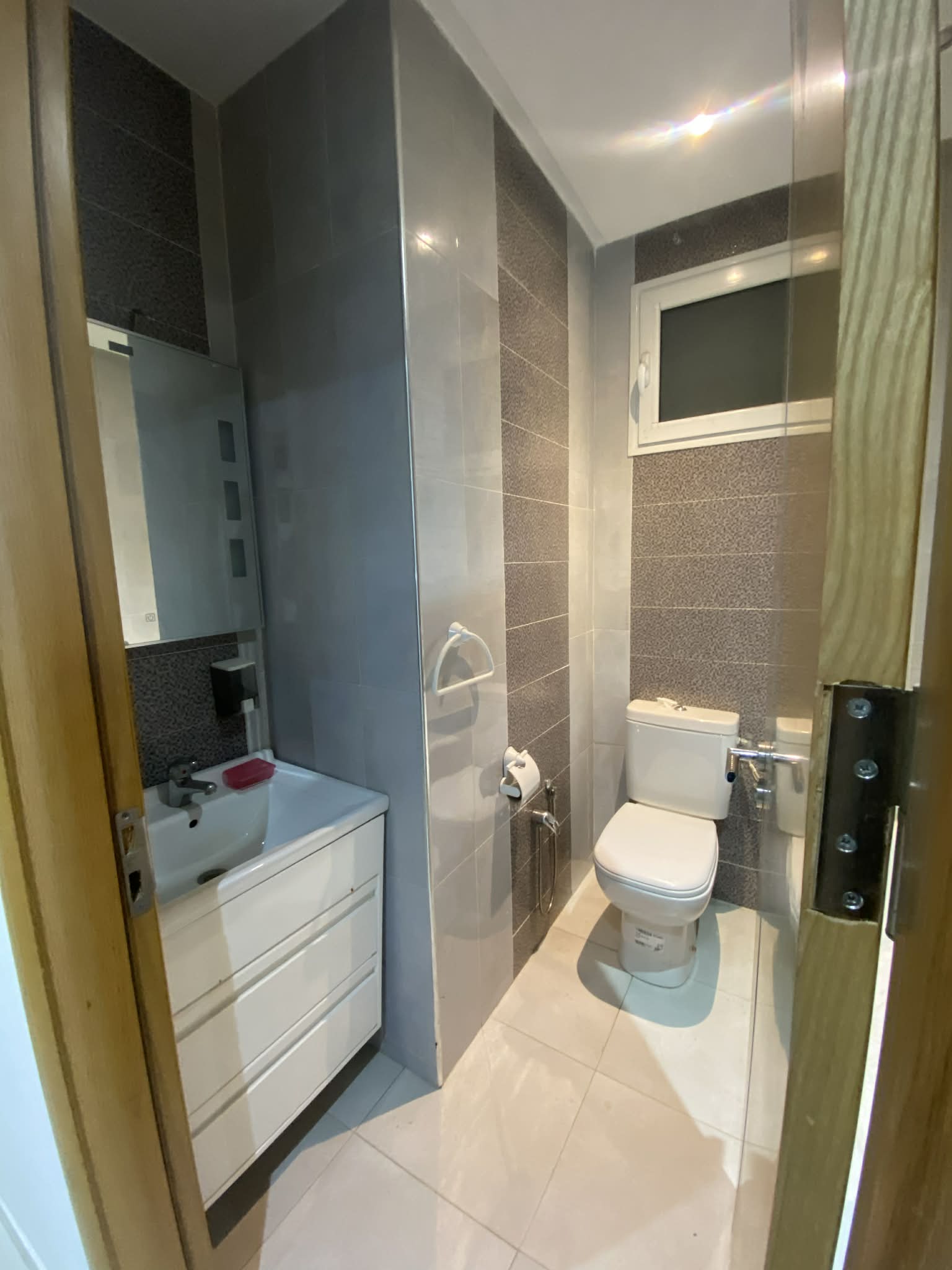 La Marsa&nbsp;El Aouina&nbsp;Location&nbsp;Appart. 2 pi�ces&nbsp;S plus 2 propre usage bureautique