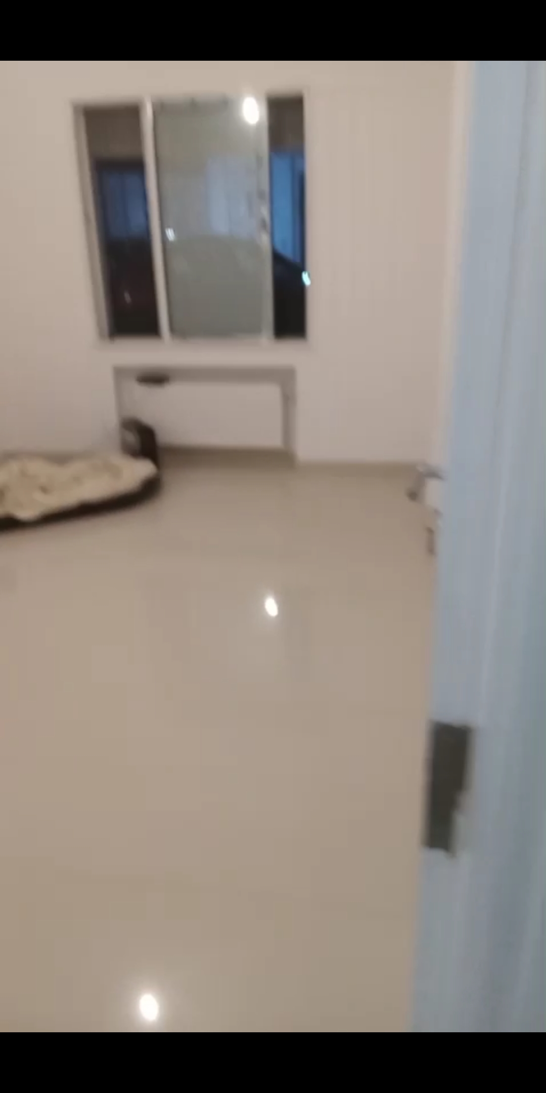 Ariana Ville&nbsp;Cite Ennasr 1&nbsp;Location&nbsp;Appart. 3 pi�ces&nbsp;S2 lux rdc