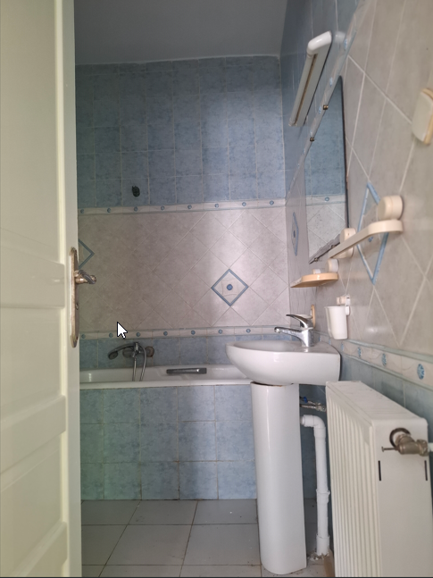 La Marsa&nbsp;El Aouina&nbsp;Location&nbsp;Appart. 3 pi�ces&nbsp;Agr�able appartement � la r�sidence salma l'aouina
