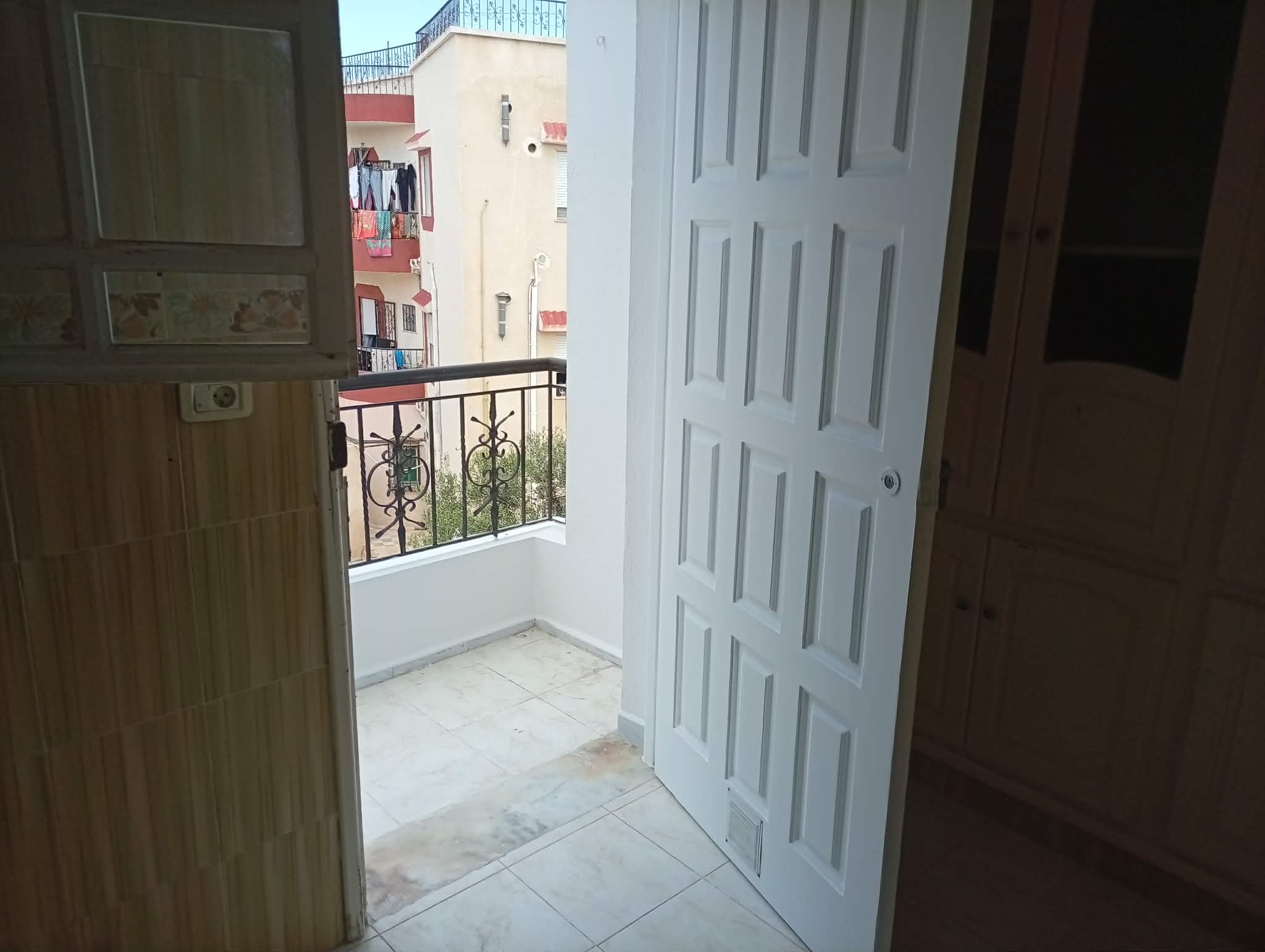 Sousse Riadh&nbsp;Sousse Riadh&nbsp;Location&nbsp;Appart. 4 pi�ces&nbsp;2eme �tage villa sousse riadh