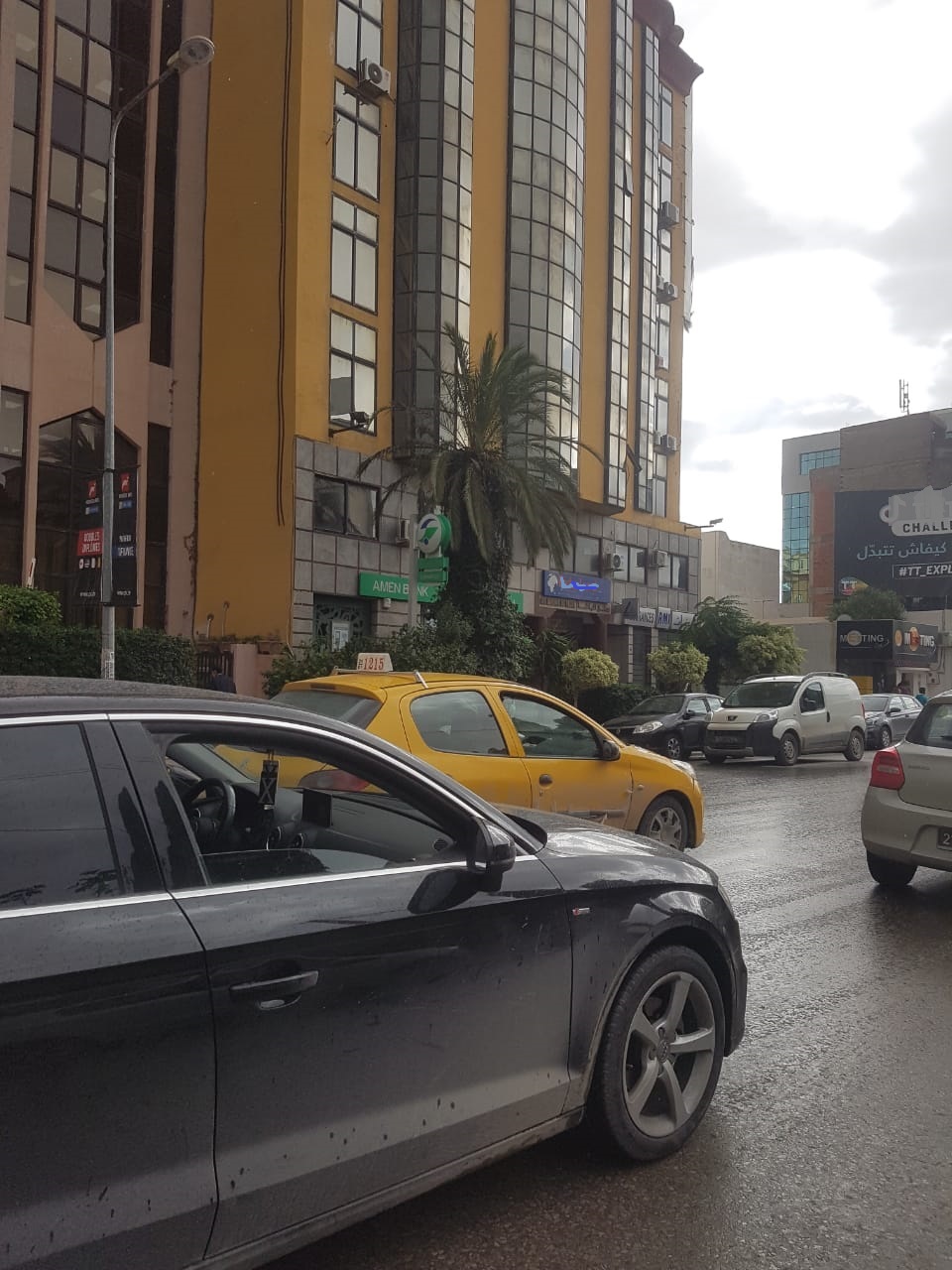 Cite El Khadra&nbsp;Kheireddine Pacha&nbsp;Bureaux & Commerces&nbsp;Bureau&nbsp;Tr�s bonne affaire � monplaisir