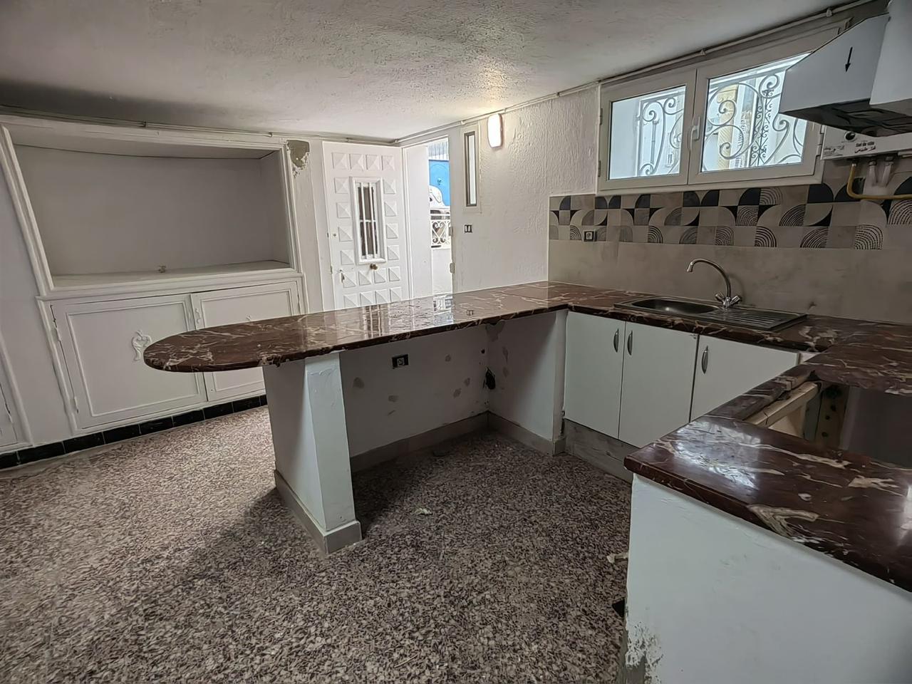 Ariana Ville&nbsp;El Menzah 5&nbsp;Location&nbsp;Maisons&nbsp;Studio s0 meubl� aux uv4 wb4468