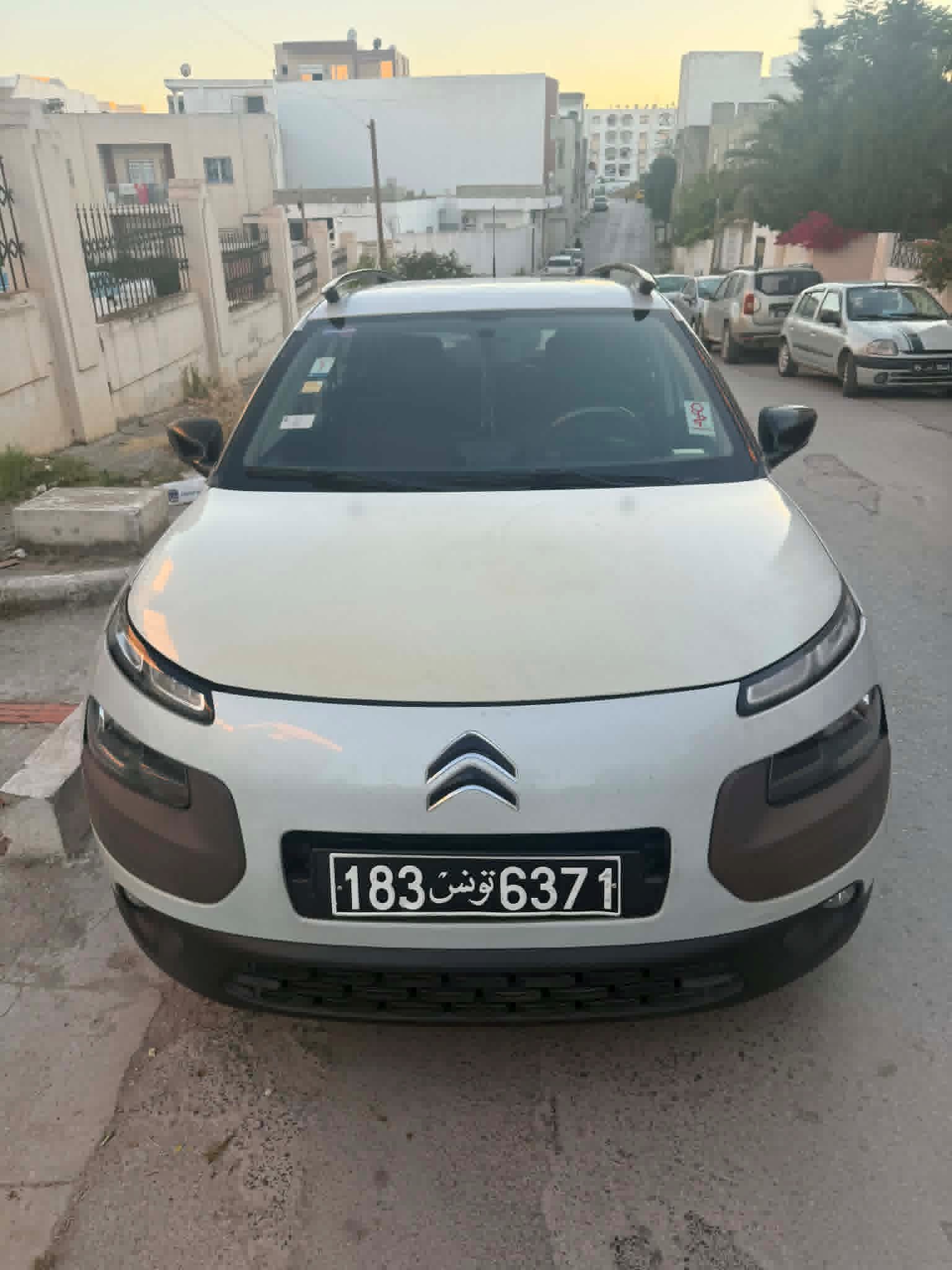 Le Bardo&nbsp;Le Bardo&nbsp;Citroen&nbsp;C4&nbsp;Citroen c4 cactus 2015 premi�re main