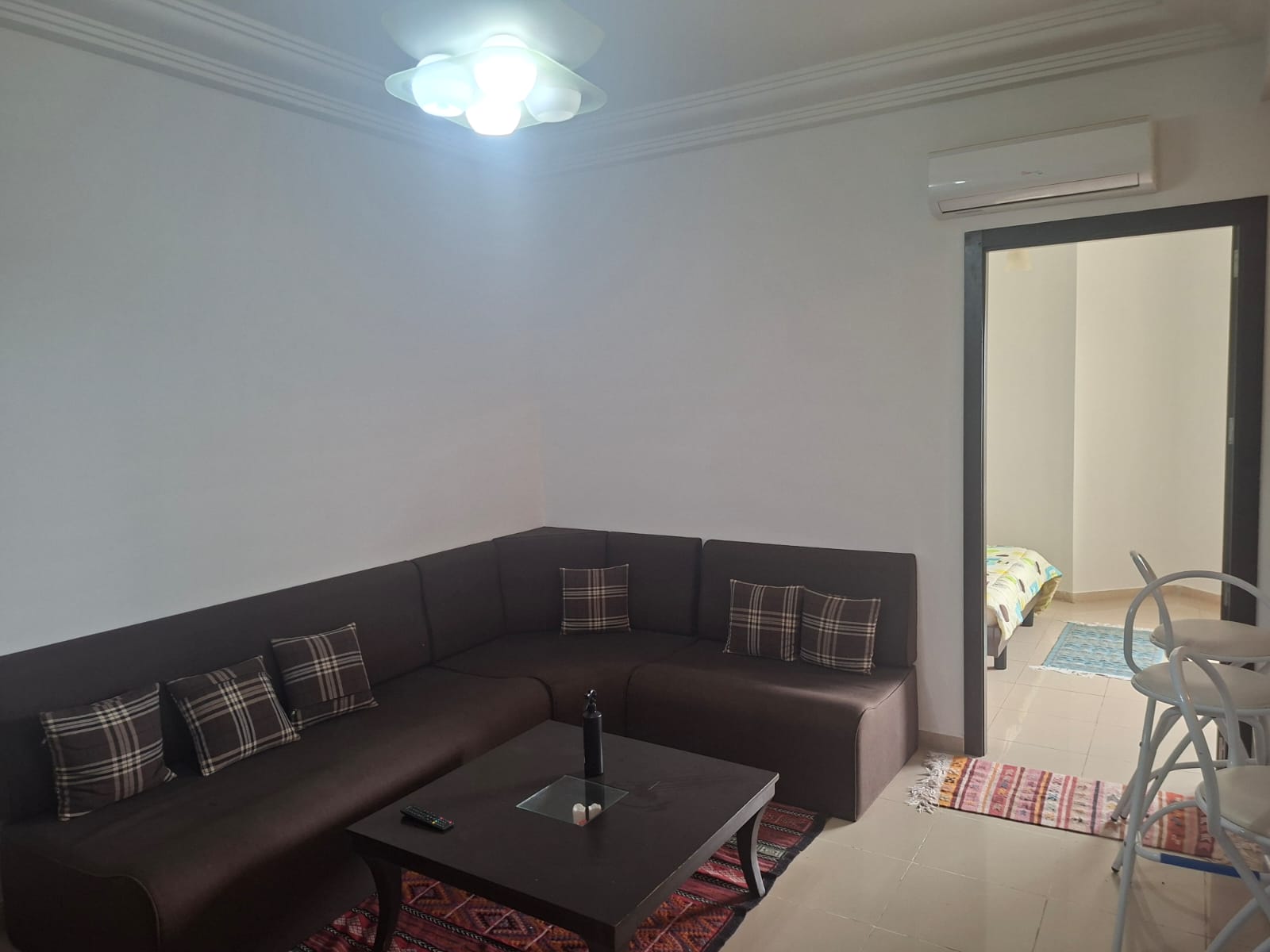 Mnihla&nbsp;Jardins d'el Menzah&nbsp;Location&nbsp;Appart. 3 pi�ces&nbsp;Appartement s plus 2 � jardin d'el menzah