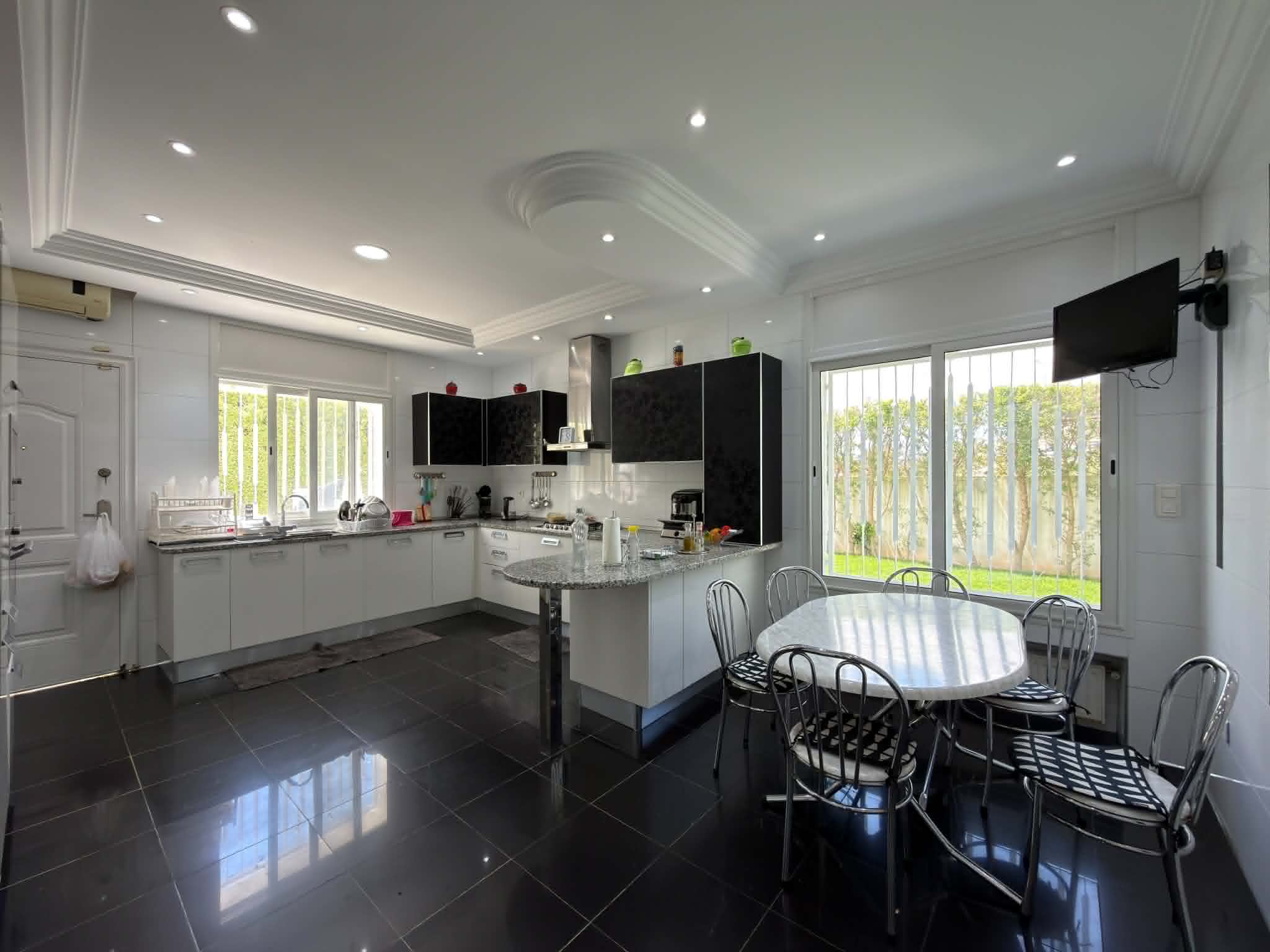 El Menzah&nbsp;El Menzah 9&nbsp;Vente&nbsp;Maisons&nbsp;Villa s6 haut standing 450m � menzah 9c