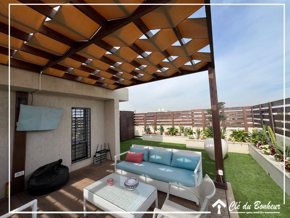 La Soukra&nbsp;Chotrana 1&nbsp;Vente&nbsp;Duplex&nbsp;Dun beau triplex � chotrana 1