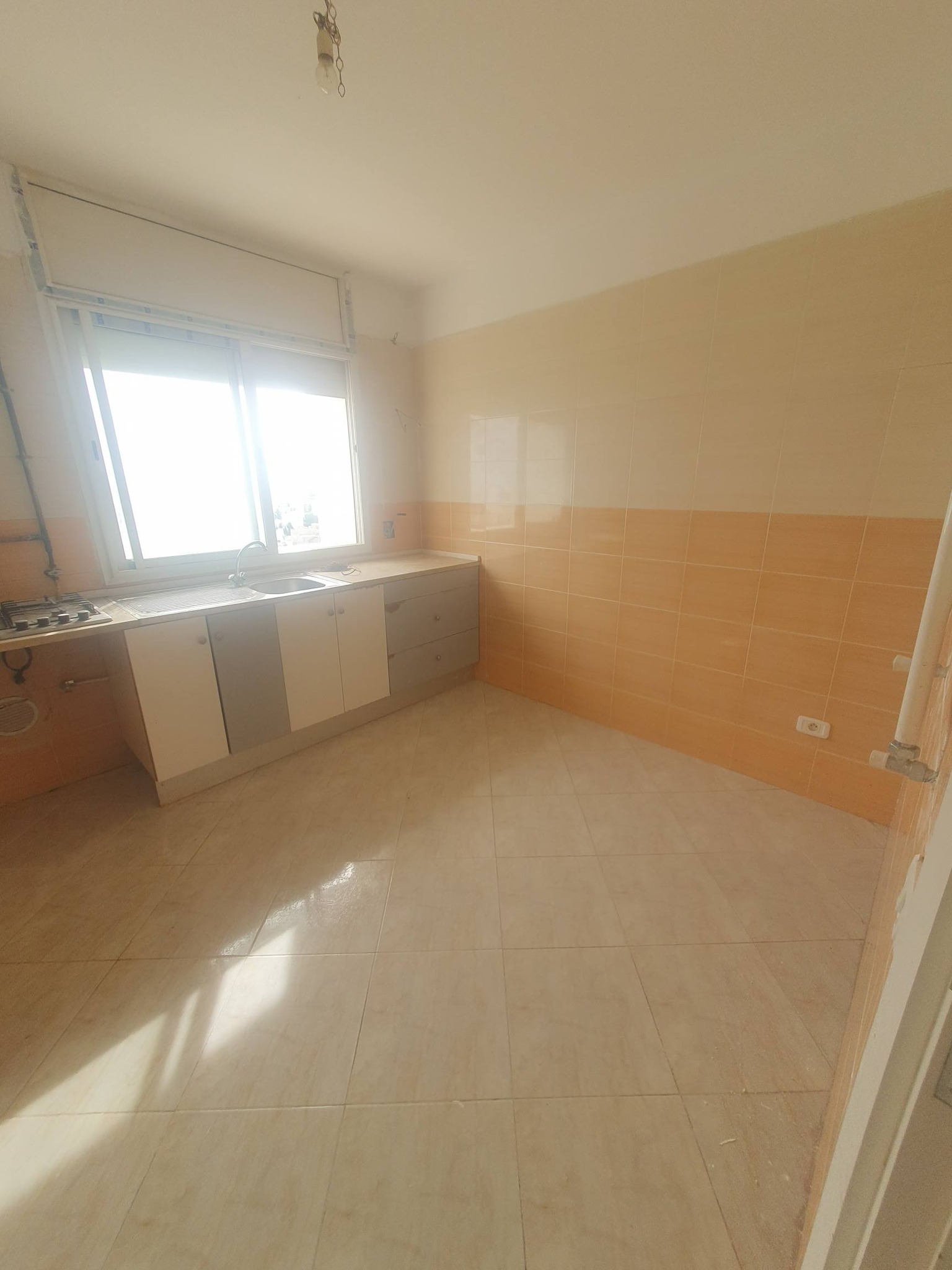 El Menzah&nbsp;El Manar 1&nbsp;Location&nbsp;Appart. 2 pi�ces&nbsp;Joli appartement s2 lumineux et spoacieux