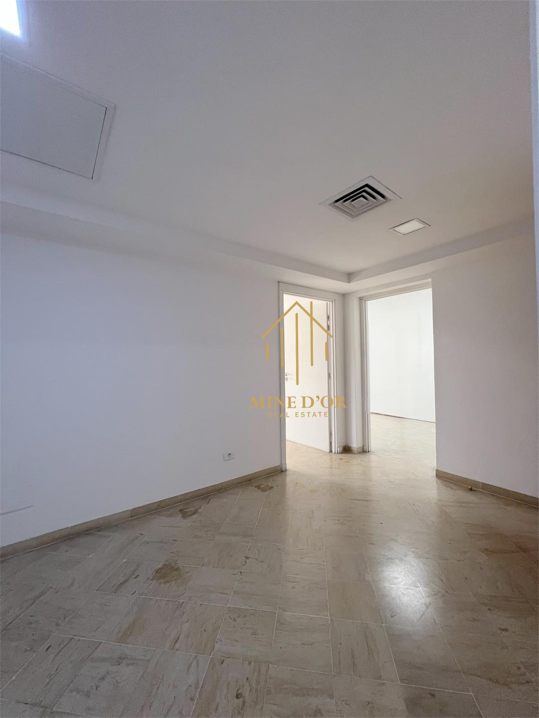 Cite El Khadra&nbsp;Zone urbaine nord&nbsp;Bureaux & Commerces&nbsp;Bureau&nbsp;Bureau h2 � montplaisir