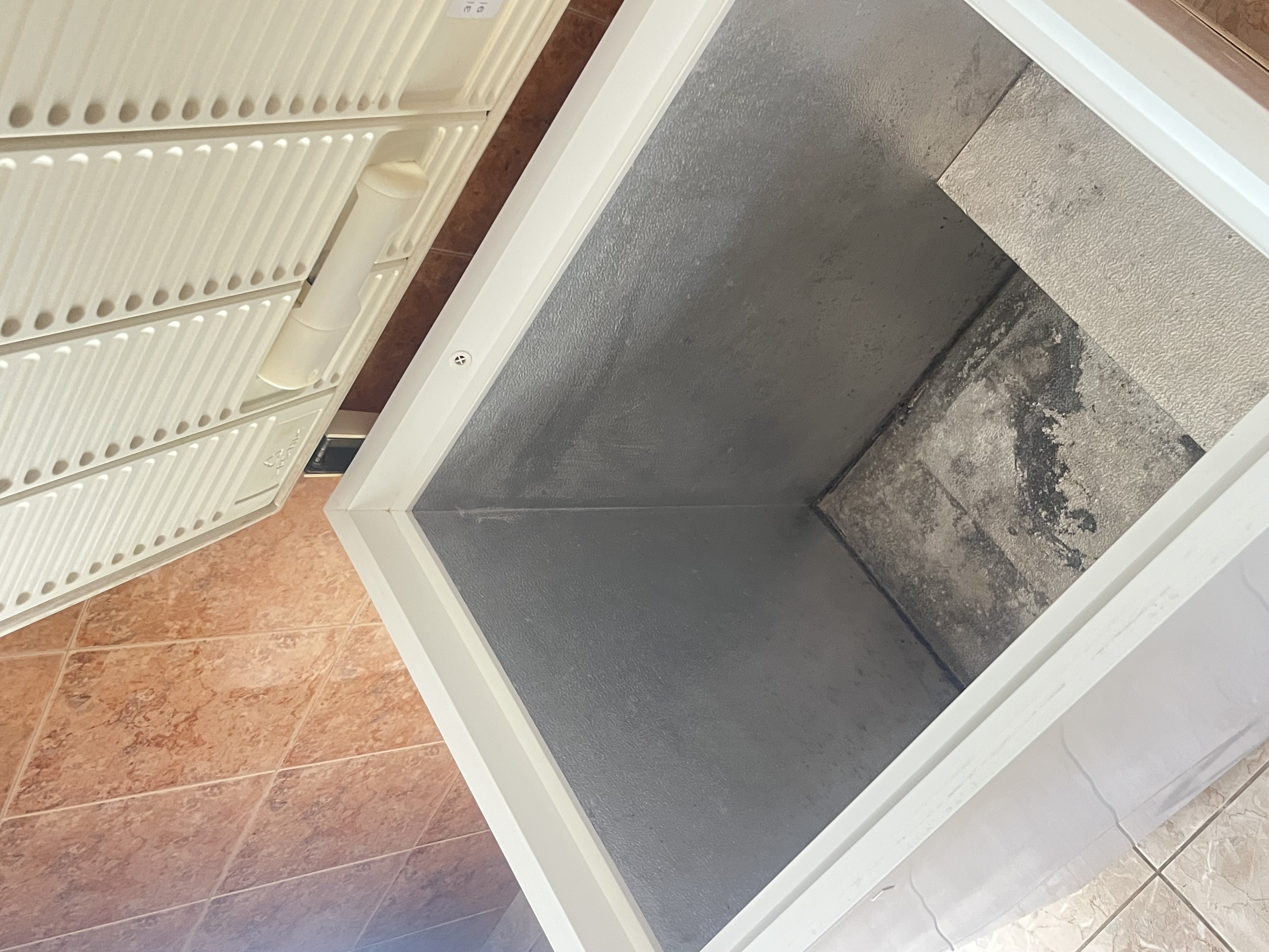 El Mourouj&nbsp;El Mourouj&nbsp;Cong�lateur coffre&nbsp;Autre&nbsp;Cong�lateur capacit� 200l