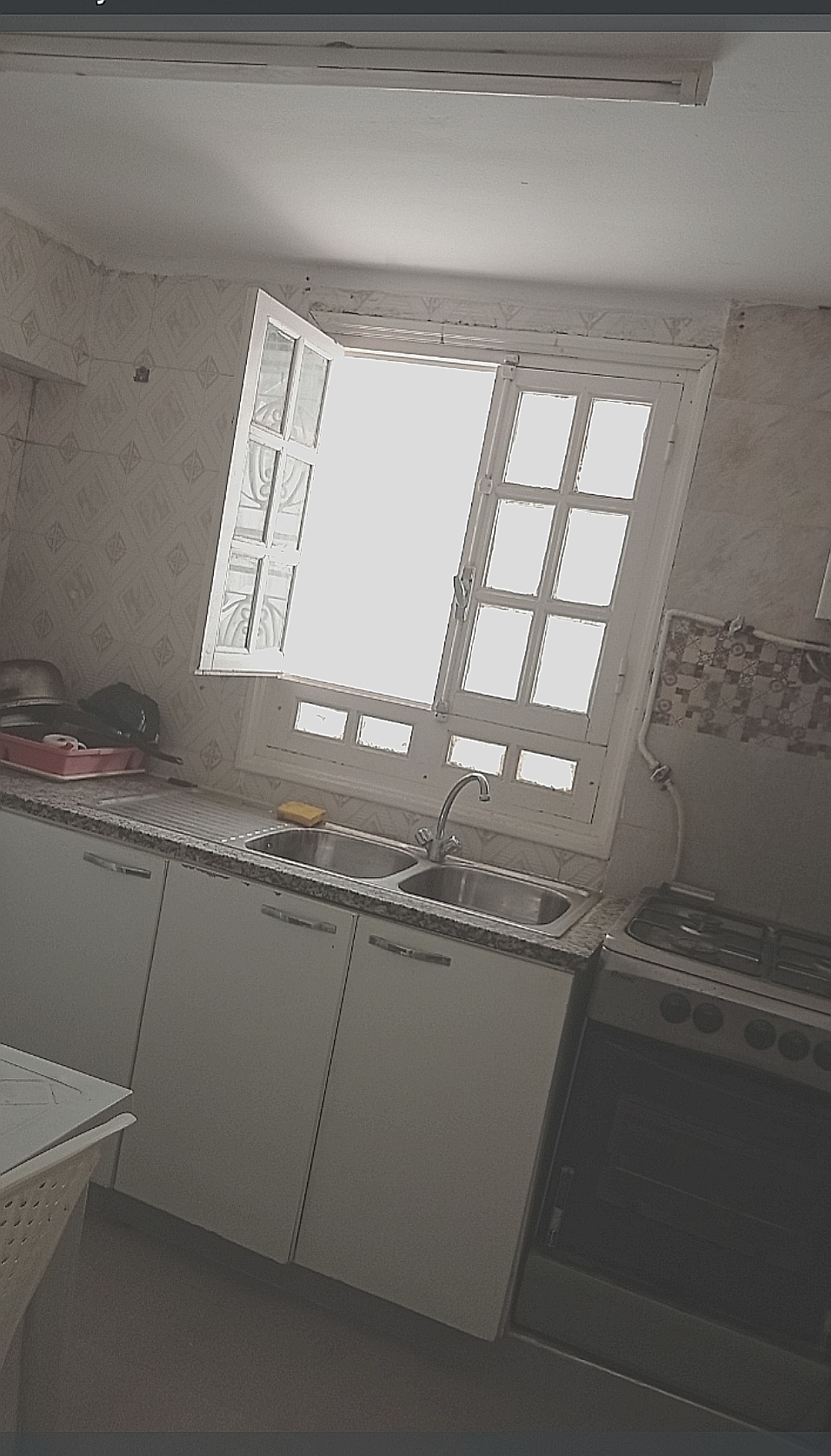 Ariana Ville&nbsp;Cite Ennasr 2&nbsp;Location&nbsp;Appart. 3 pi�ces&nbsp;S2 meubl� 850 dt par mois