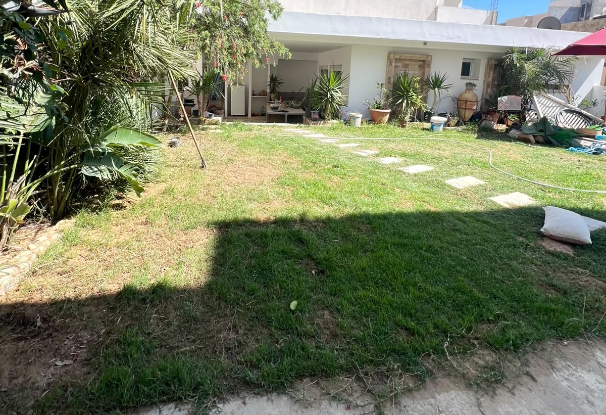 Hammam El Ghezaz&nbsp;Ezzahra&nbsp;Location vacances&nbsp;Maisons&nbsp;Charmante villa a 100 m de la plage ezzahra