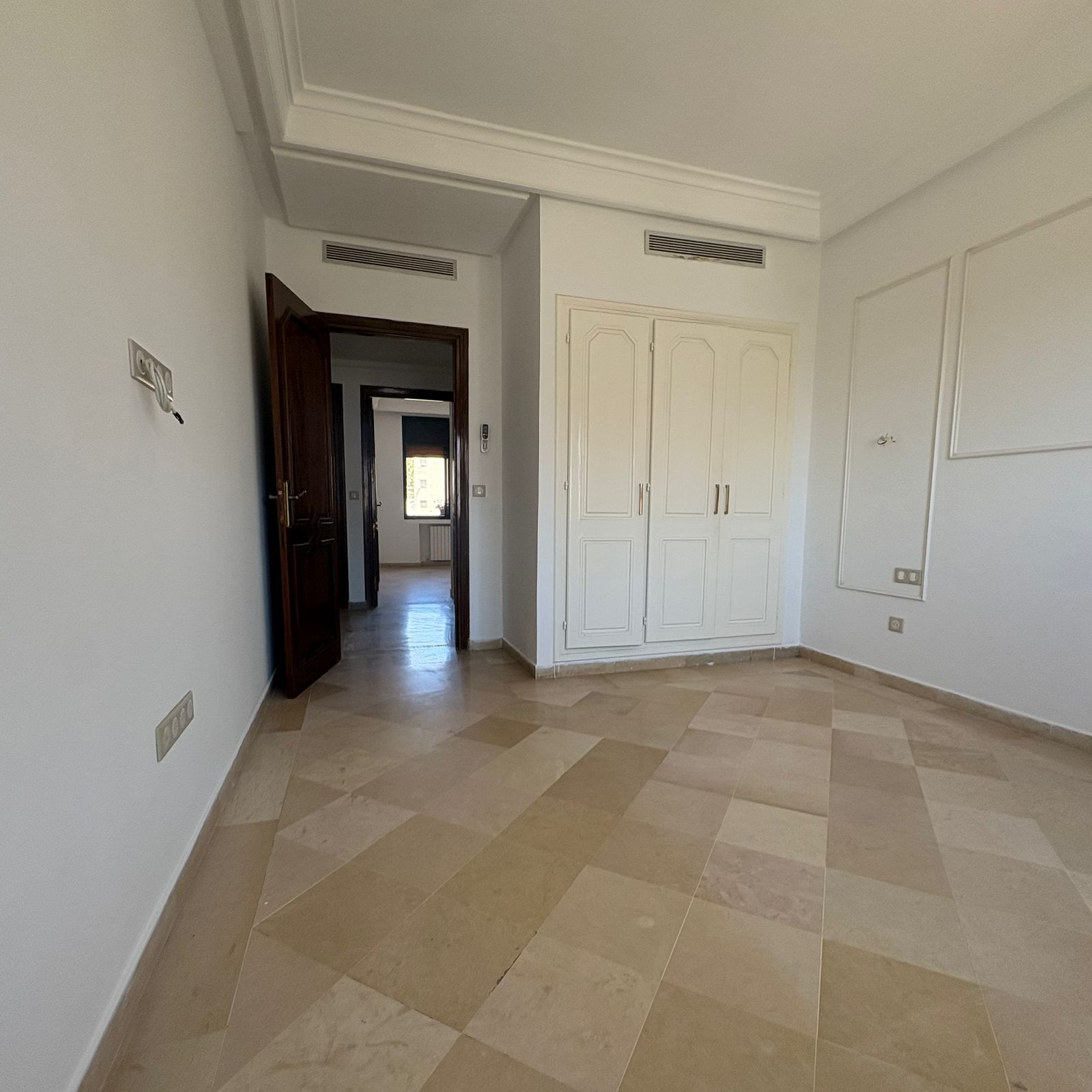 El Menzah&nbsp;El Manar 1&nbsp;Location&nbsp;Appart. 4 pi�ces&nbsp;Appartement s3 � el manar