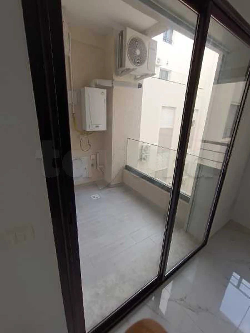 Ariana Ville&nbsp;Cite Ennasr 2&nbsp;Location&nbsp;Appart. 2 pi�ces&nbsp;S1 1200d ennasr  2'