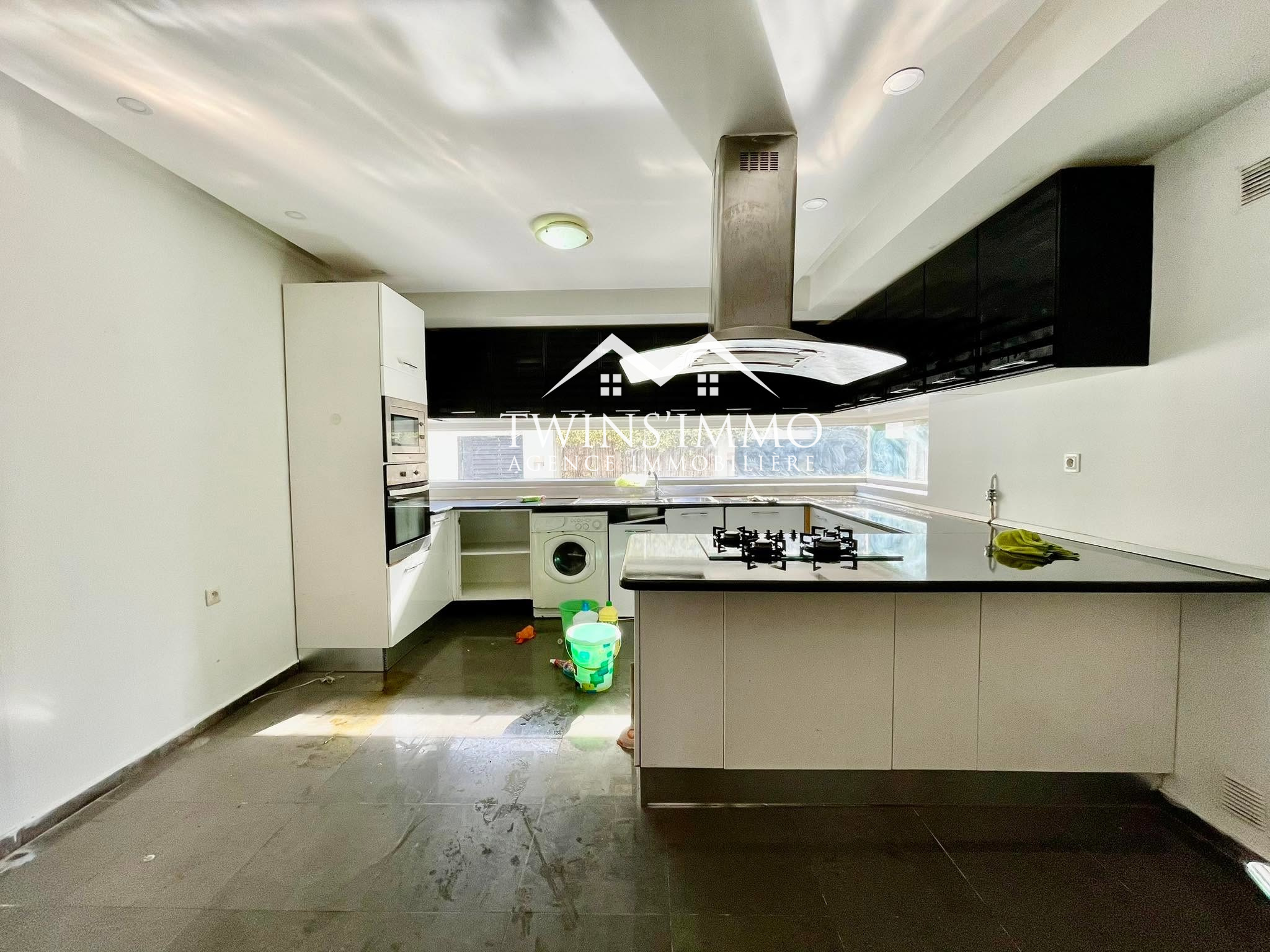 La Marsa&nbsp;Marsa Ennassim&nbsp;Location&nbsp;Maisons&nbsp;Villa s4 � la marsa