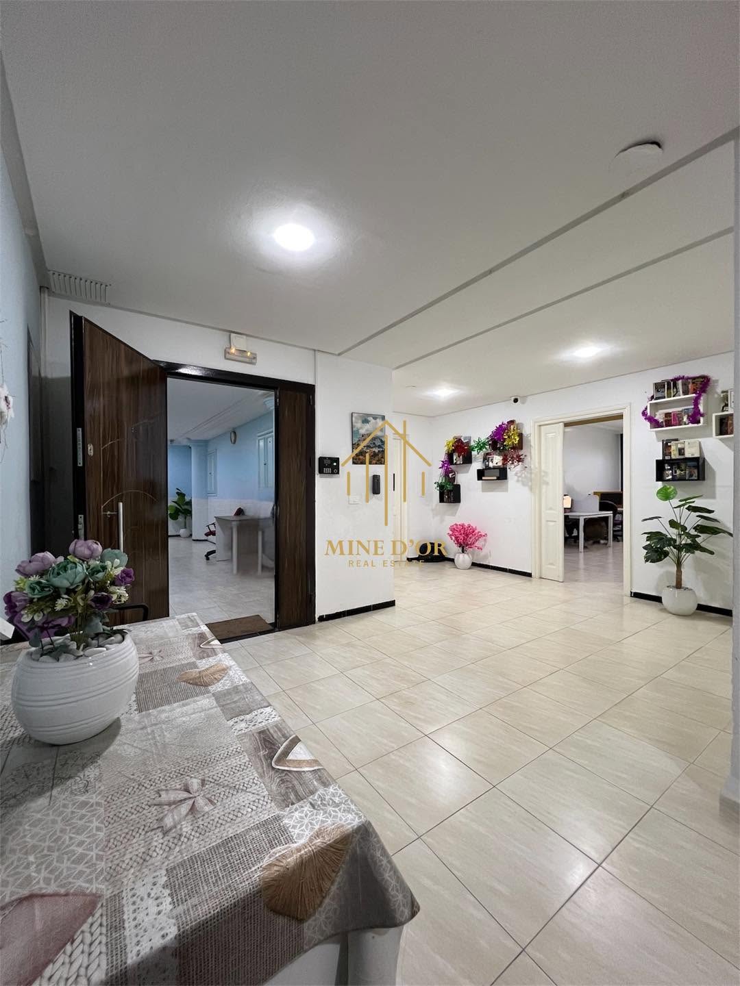 Bab Bhar&nbsp;Montplaisir&nbsp;Bureaux & Commerces&nbsp;Bureau&nbsp;Plateau bureautique 335m sur art�re principale