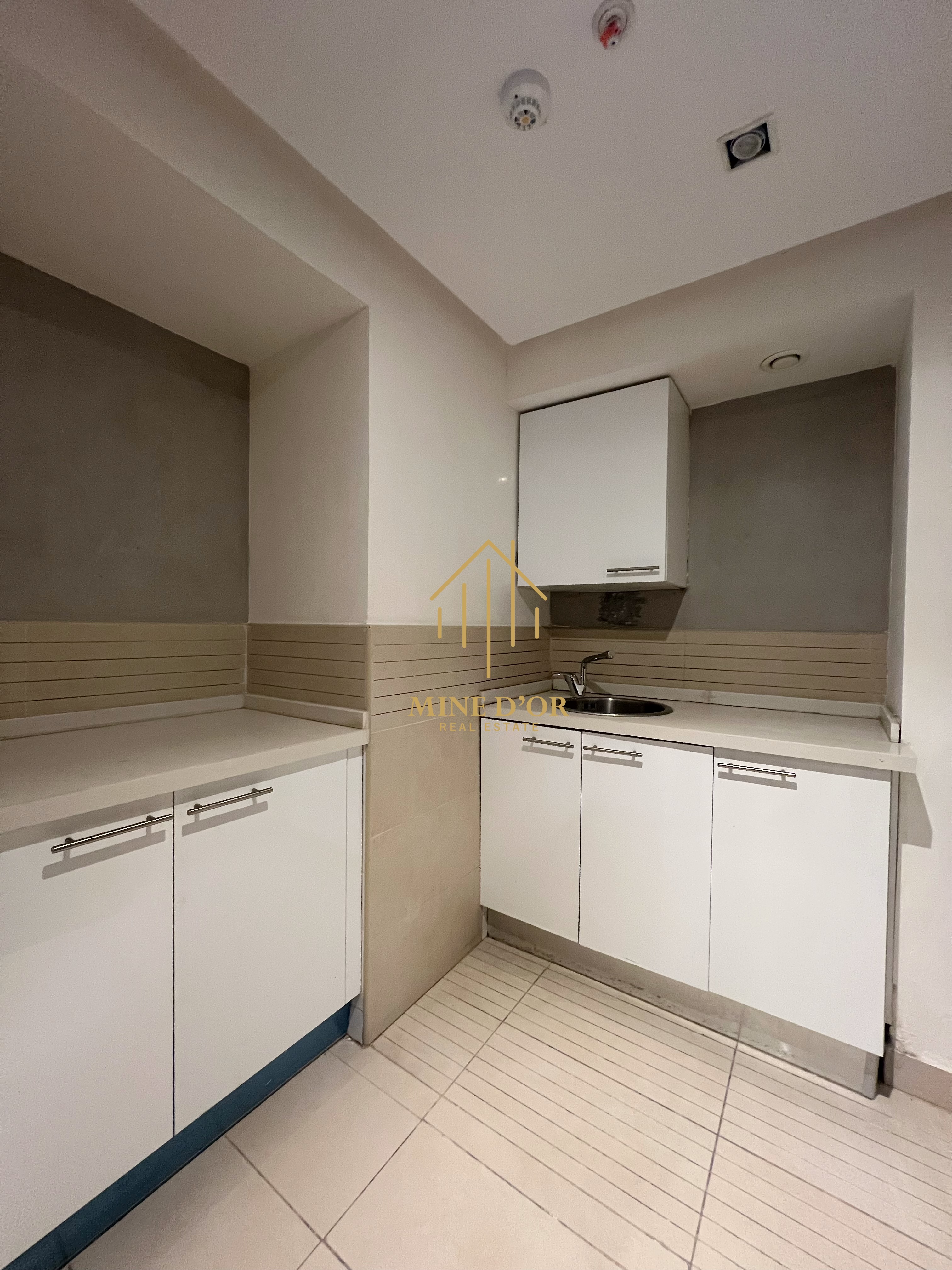 Cite El Khadra&nbsp;Zone urbaine nord&nbsp;Bureaux & Commerces&nbsp;Bureau&nbsp;Des plateaux haut standing situ� au centre urbain