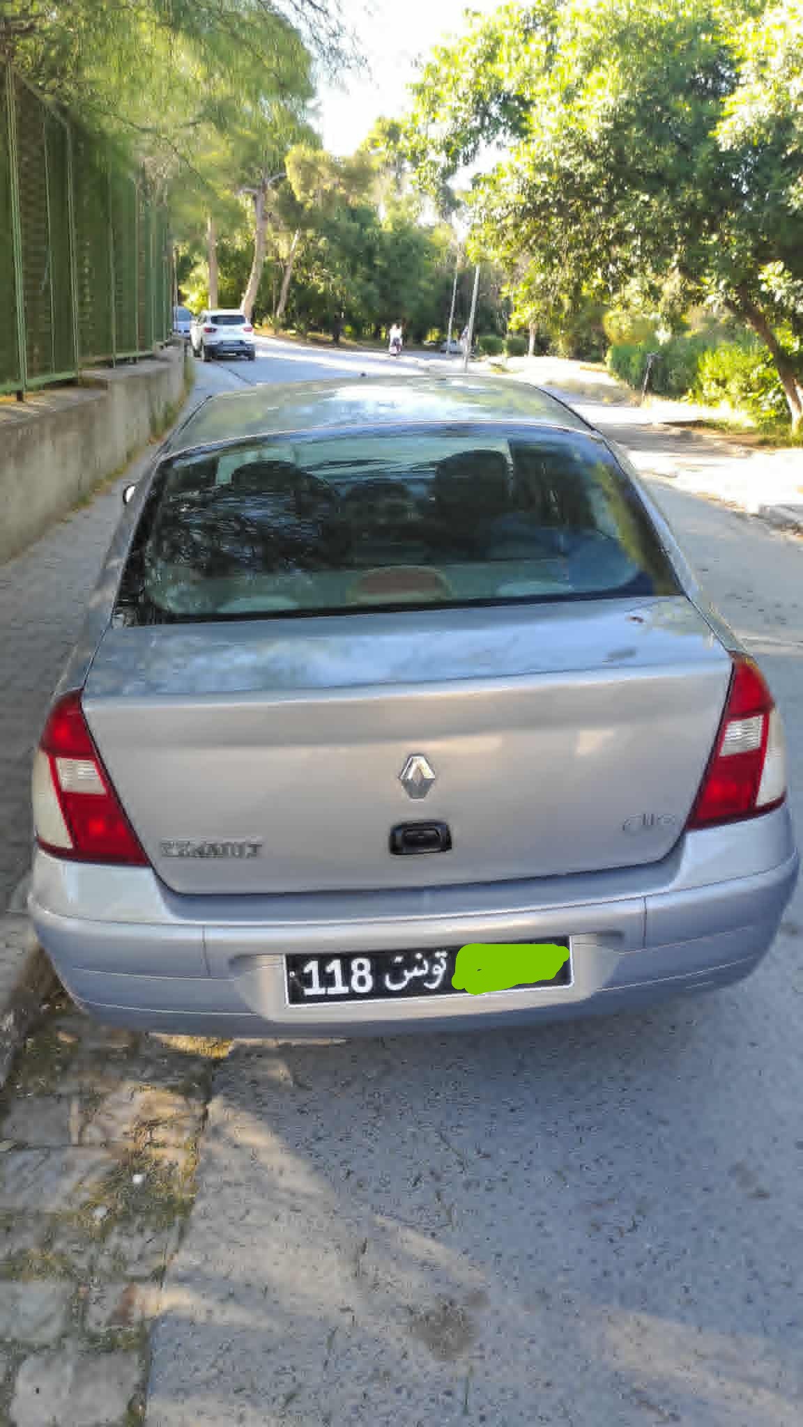 El Omrane&nbsp;Ras Tabia&nbsp;Renault&nbsp;Clio&nbsp;Bonne occasion a ne pas rat�e