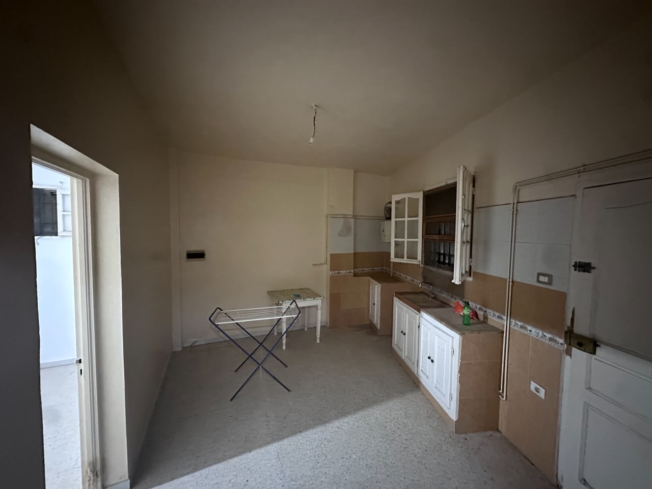 Ariana Ville&nbsp;Ariana&nbsp;Location&nbsp;Appart. 1 pi�ce&nbsp;Studio 2min � rond point l'escale ariana