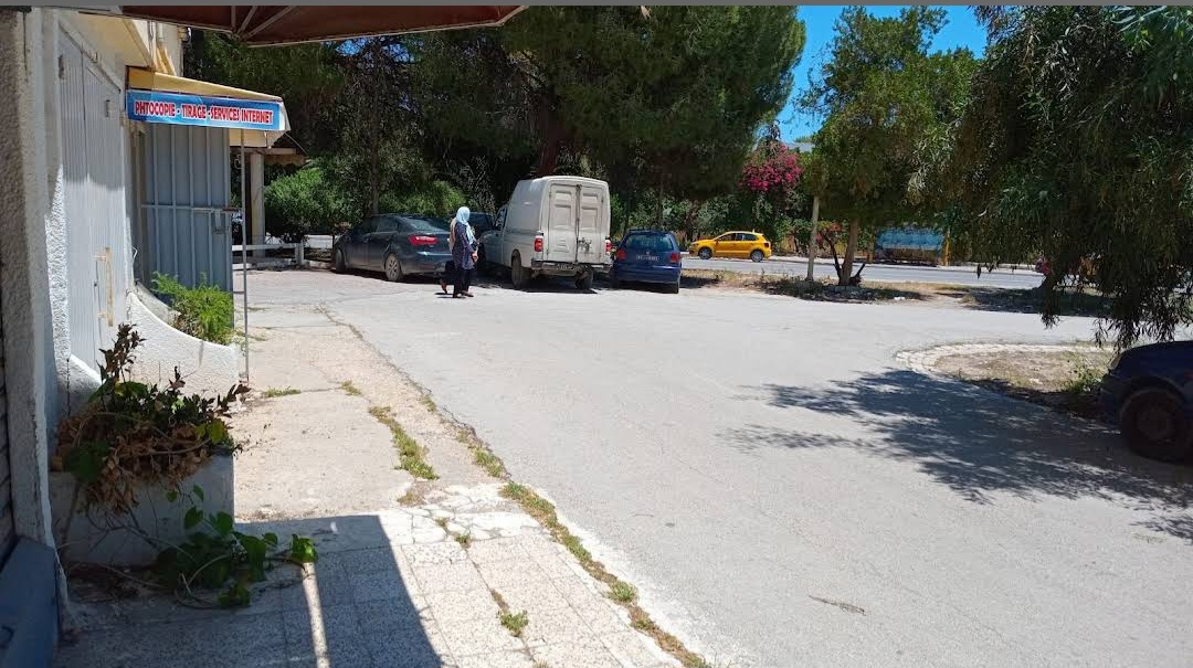 El Menzah&nbsp;Cite El Mahrajene&nbsp;Bureaux & Commerces&nbsp;Autre&nbsp;2 locaux commerciaux cite mahrajene