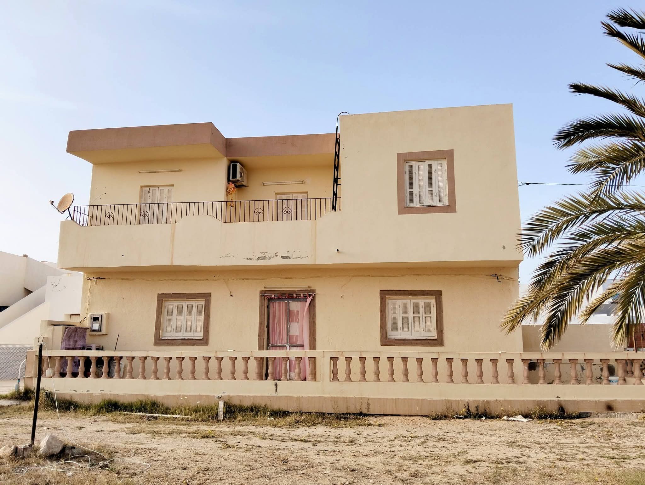 Kerkenah&nbsp;Chergui&nbsp;Vente&nbsp;Duplex&nbsp;Un duplex meubl� vue de mer � kerkennah