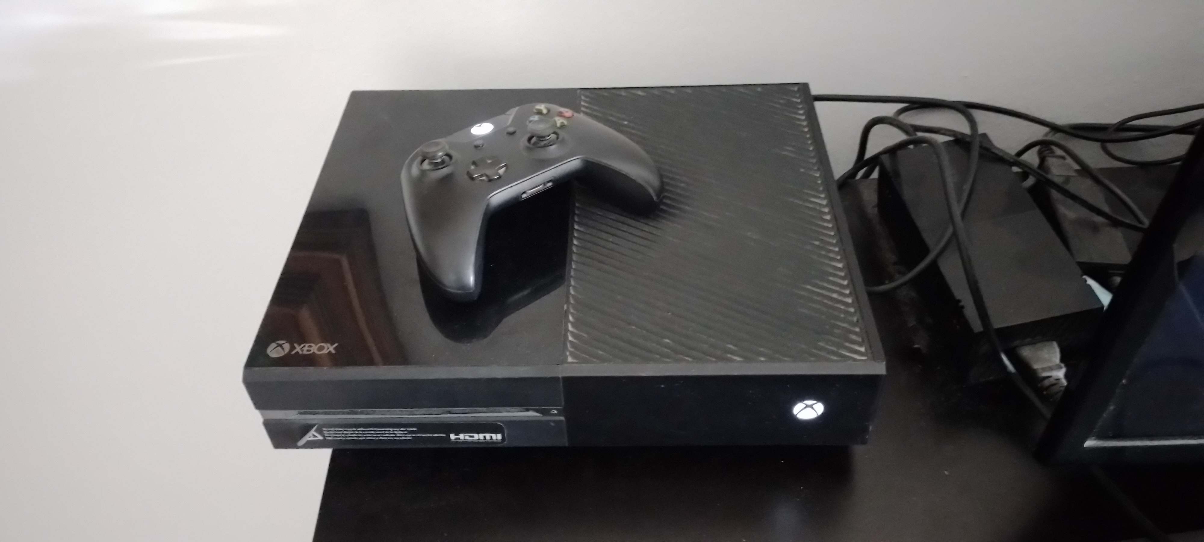 La Marsa&nbsp;Gammart&nbsp;Autre&nbsp;Autre&nbsp;Xbox 1 tres bon etat plusieurs jeux