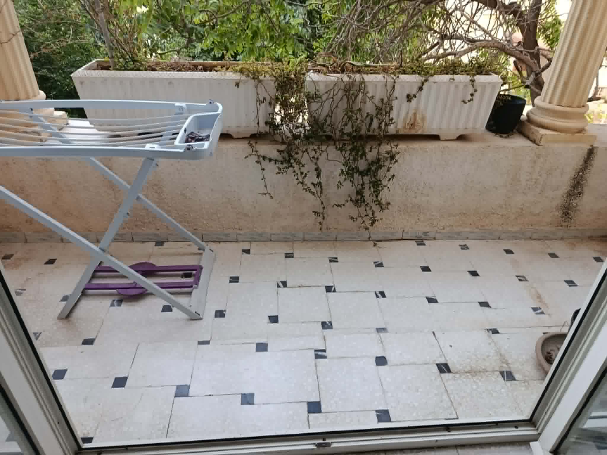 Cite El Khadra&nbsp;Cite Jardins&nbsp;Location&nbsp;Appart. 2 pi�ces&nbsp;Etage de villa