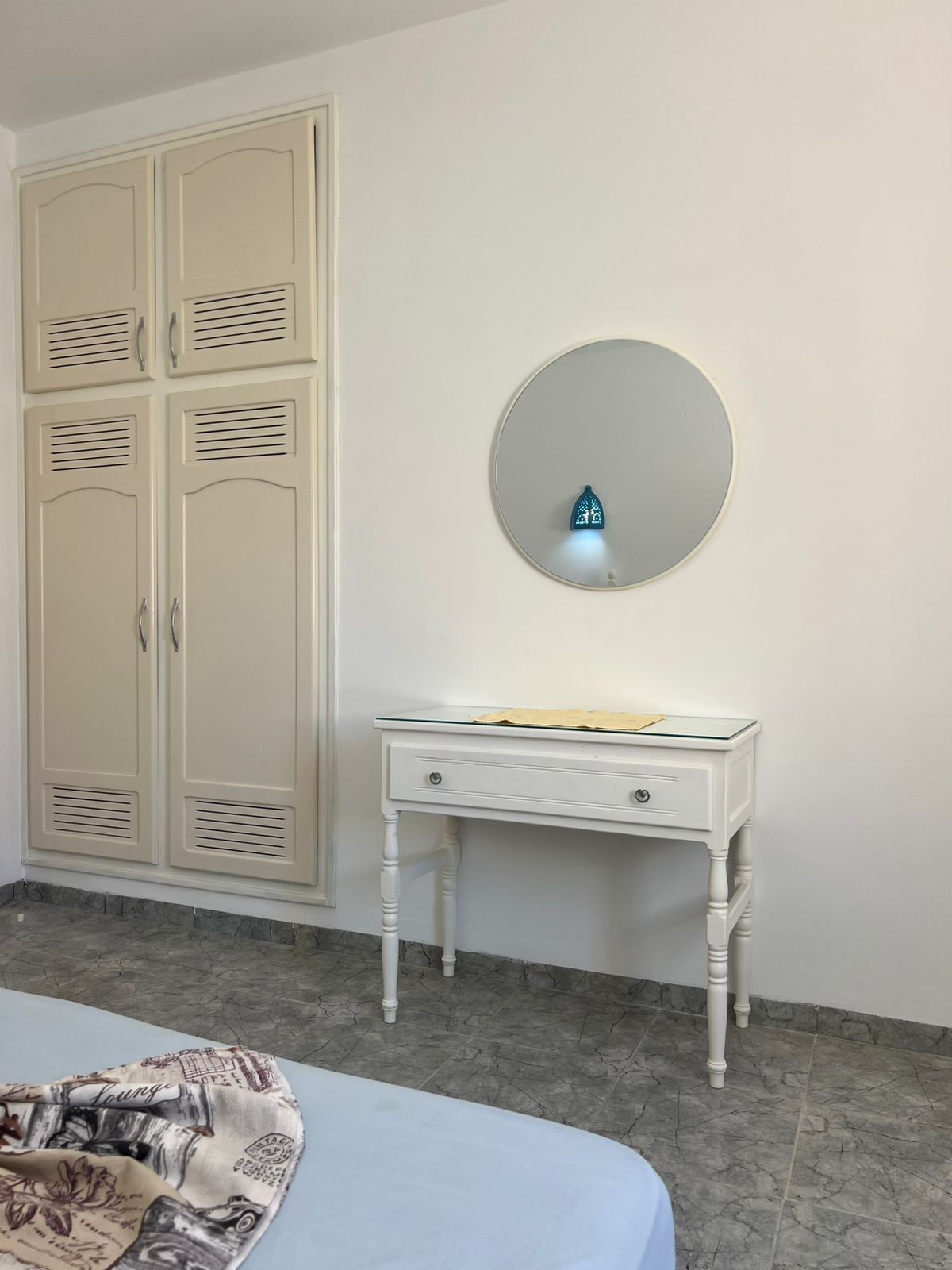 Hammam El Ghezaz&nbsp;Hammam El Ghezaz&nbsp;Location vacances&nbsp;Appart. 2 pi�ces&nbsp;Appartement meubl� � 90 m�tres de la plage