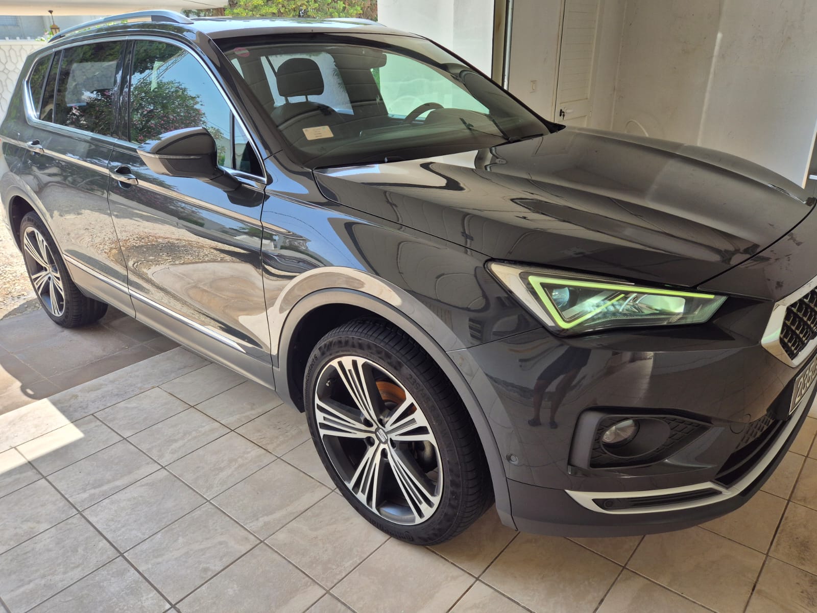 La Soukra&nbsp;Chotrana 3&nbsp;Seat&nbsp;Autre Mod�le&nbsp;Seat tarraco xcellence 2023  gris dauphin