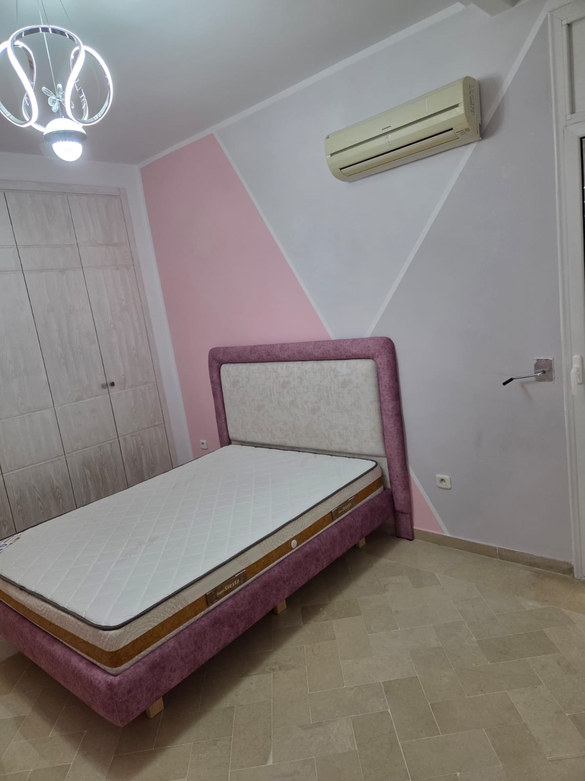 Mnihla&nbsp;Jardins d'el Menzah&nbsp;Location&nbsp;Appart. 3 pi�ces&nbsp;Appartement s plus 3 a jardin d'el menzah