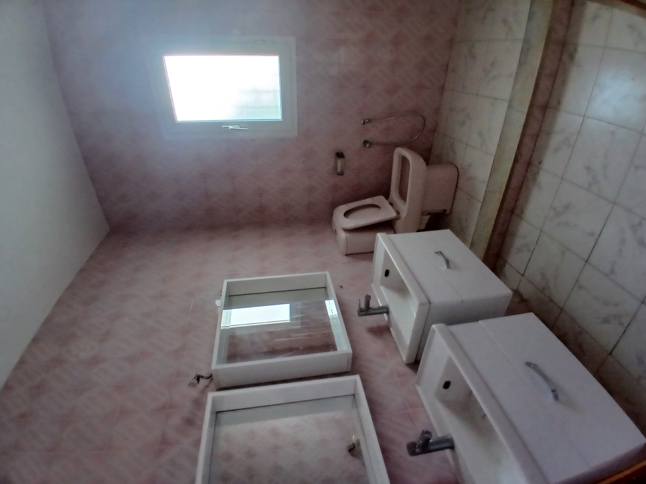 El Menzah&nbsp;El Menzah 9&nbsp;Vente&nbsp;Maisons&nbsp;Villa sur art�re commercial menzah 9